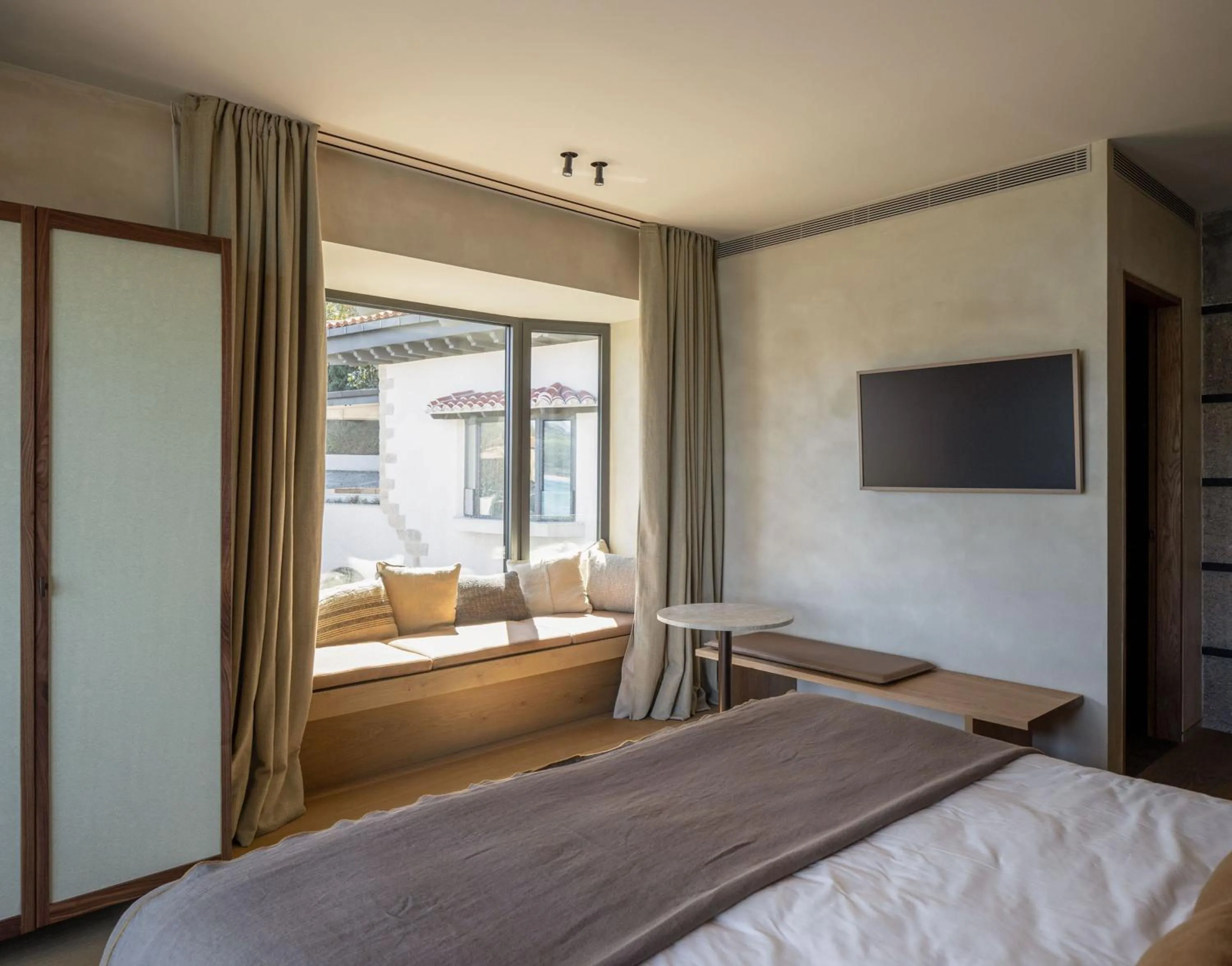 Photo of the whole room, Bed in Hotel Ur Bare