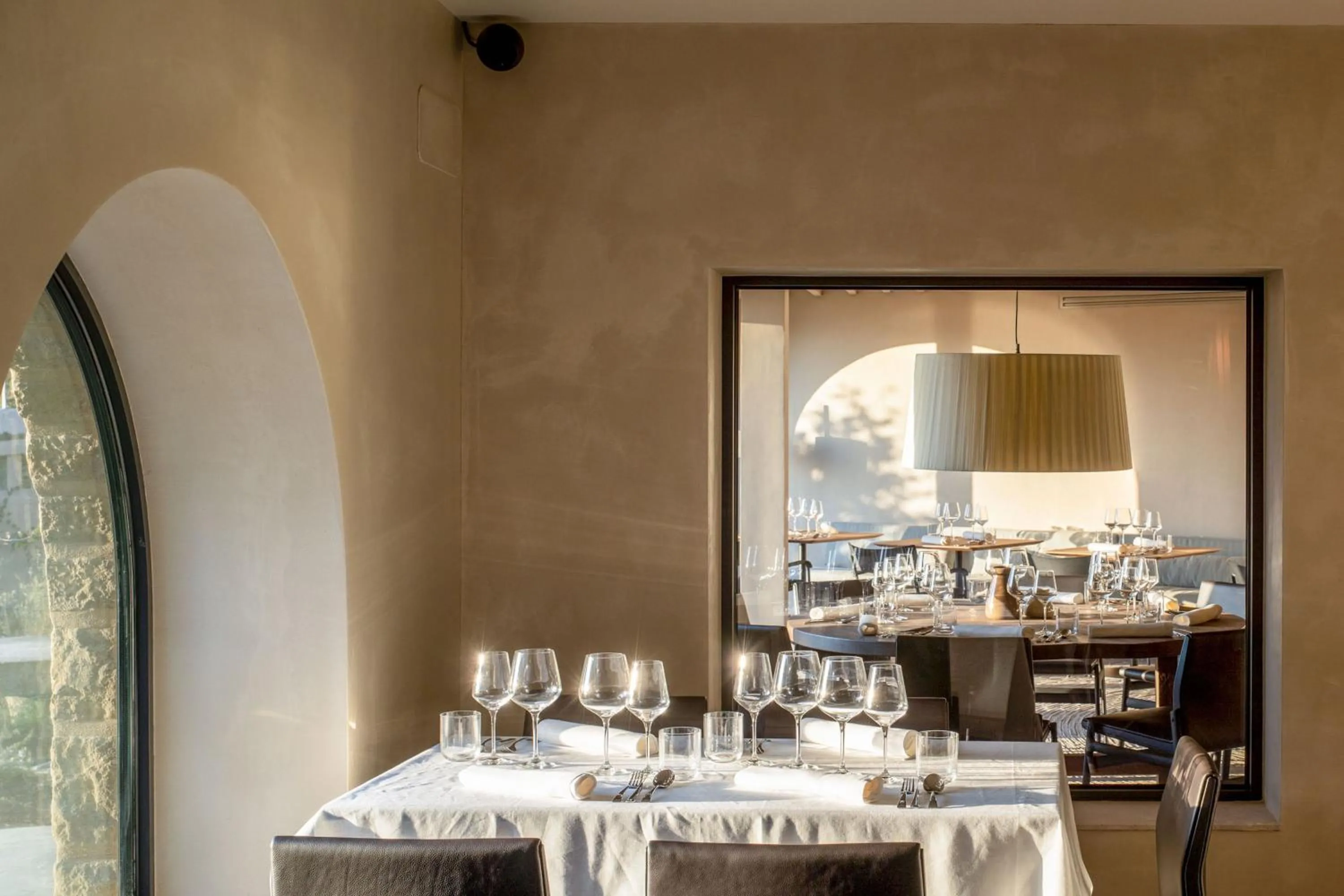 Restaurant/places to eat in Hotel Ur Bare