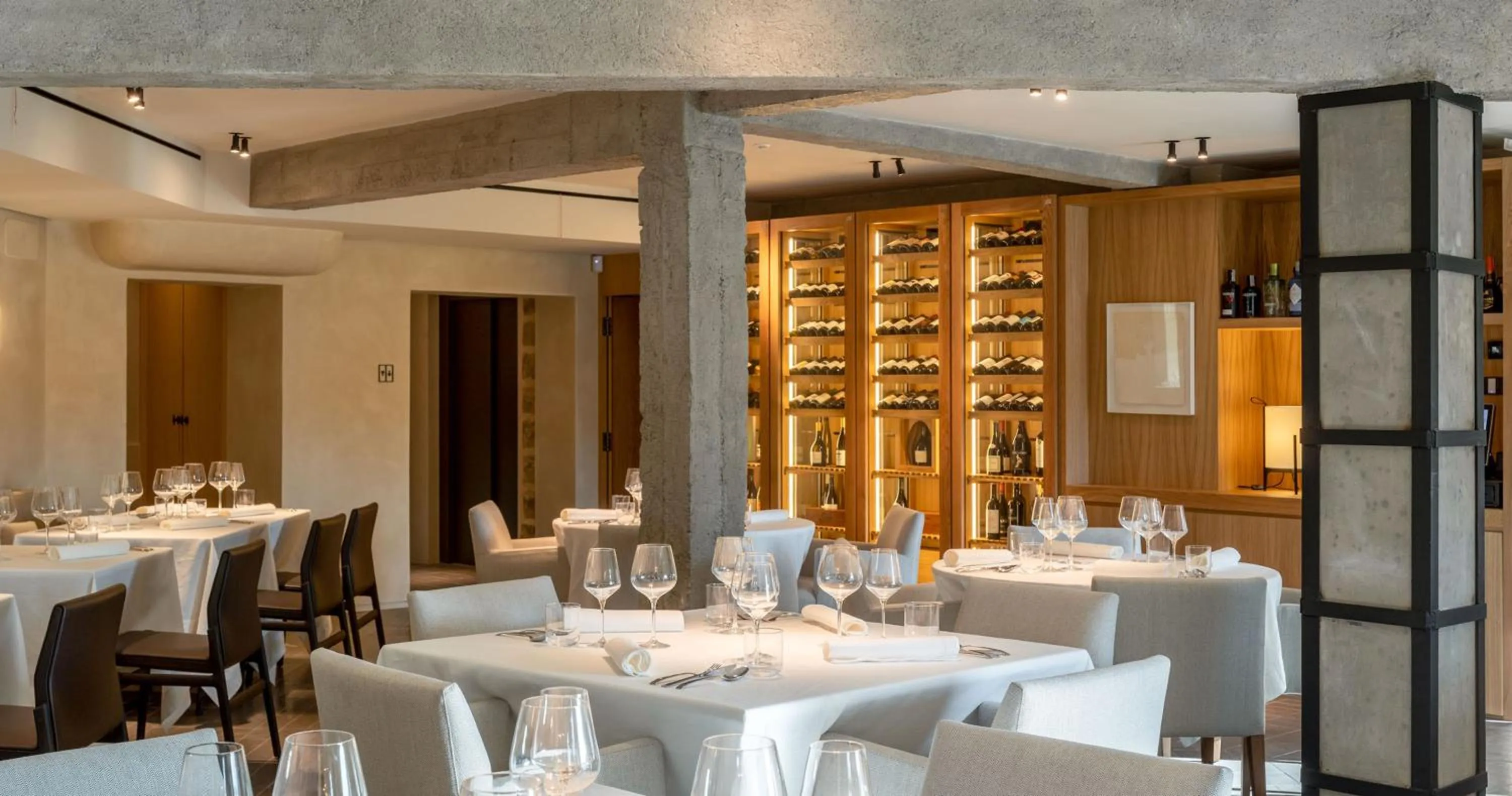 Restaurant/places to eat in Hotel Ur Bare