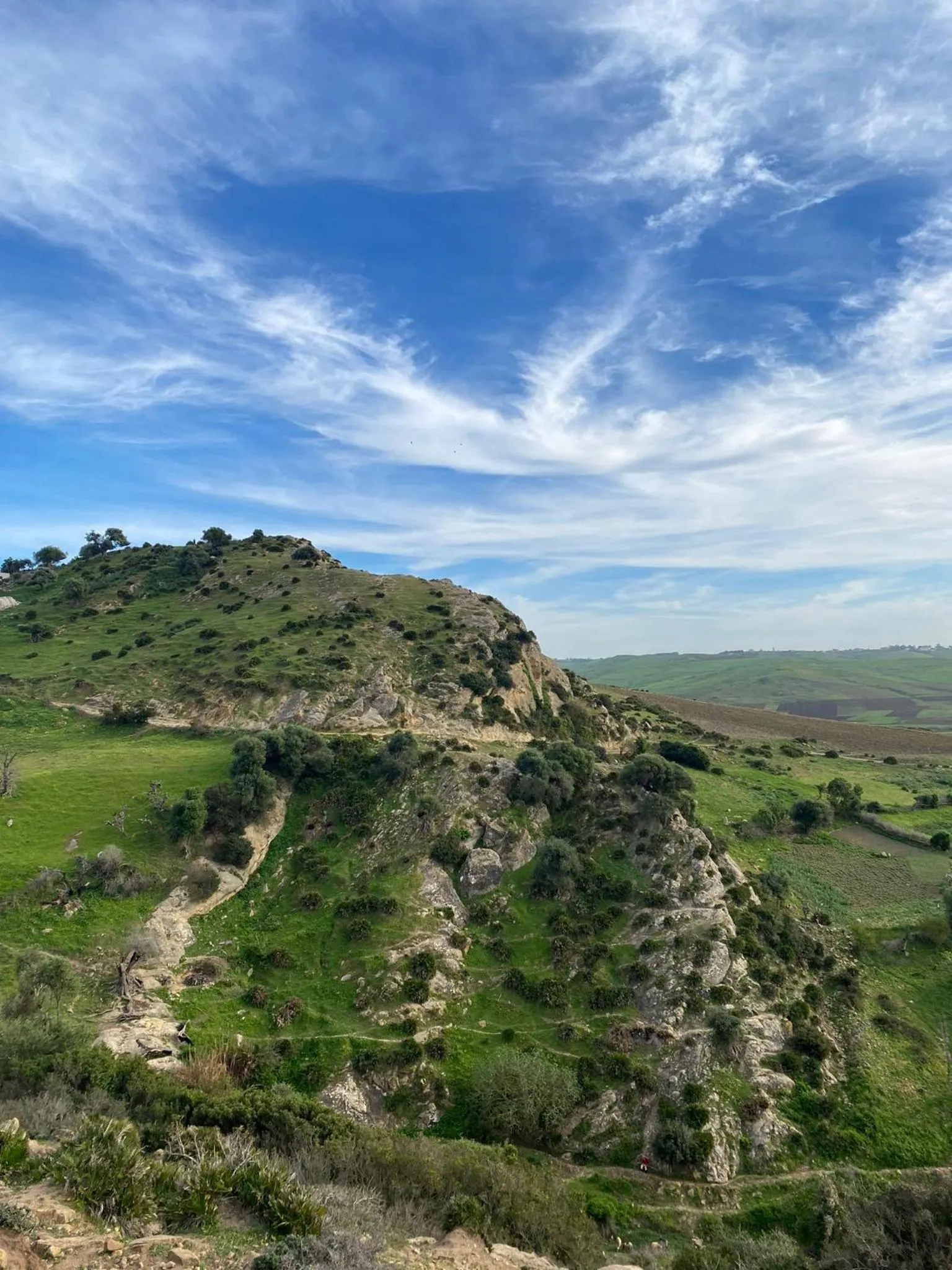 Hiking in La Fiermontina Ocean