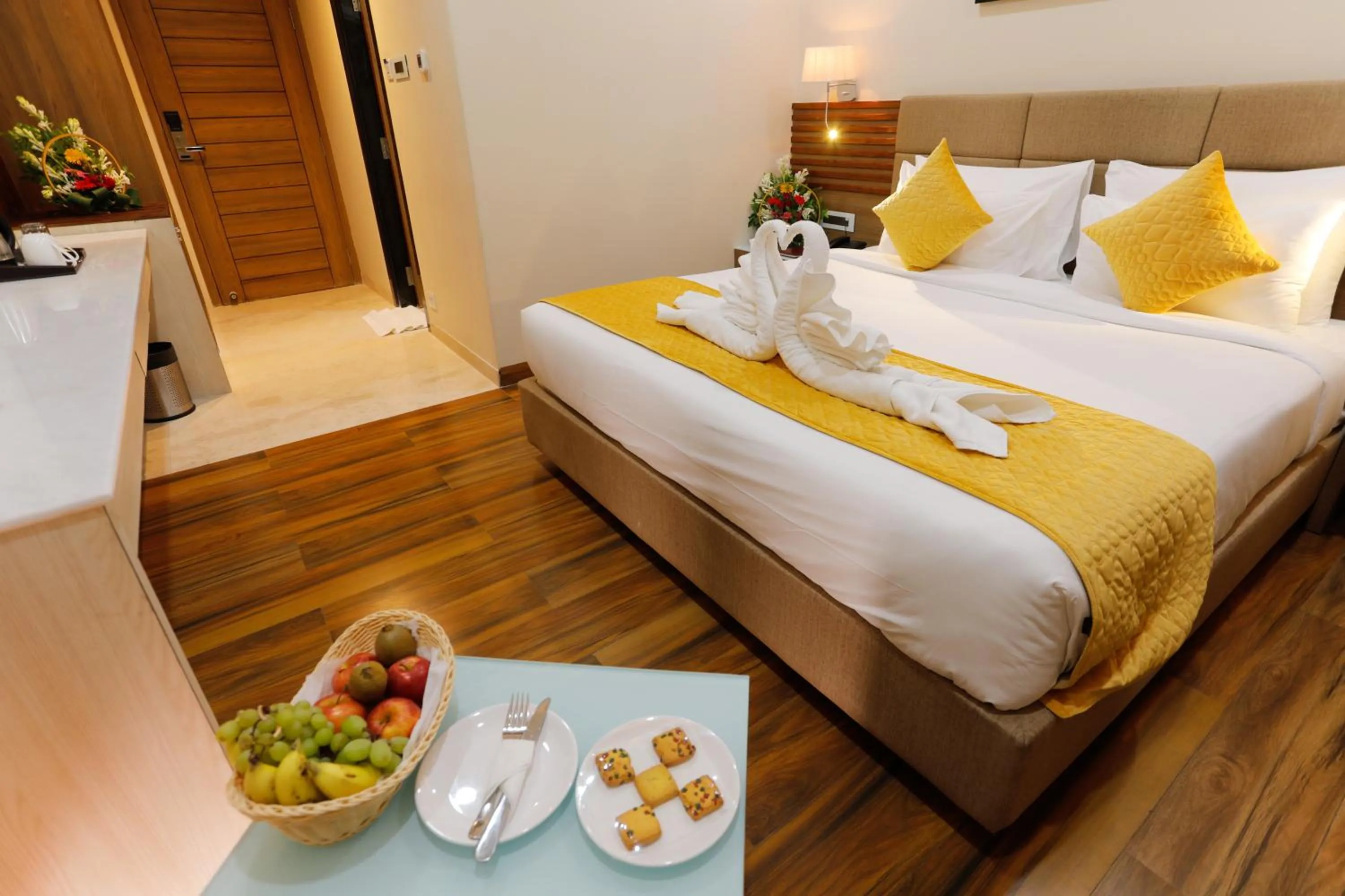 Guests, Bed in Hotel Dolphin Grand