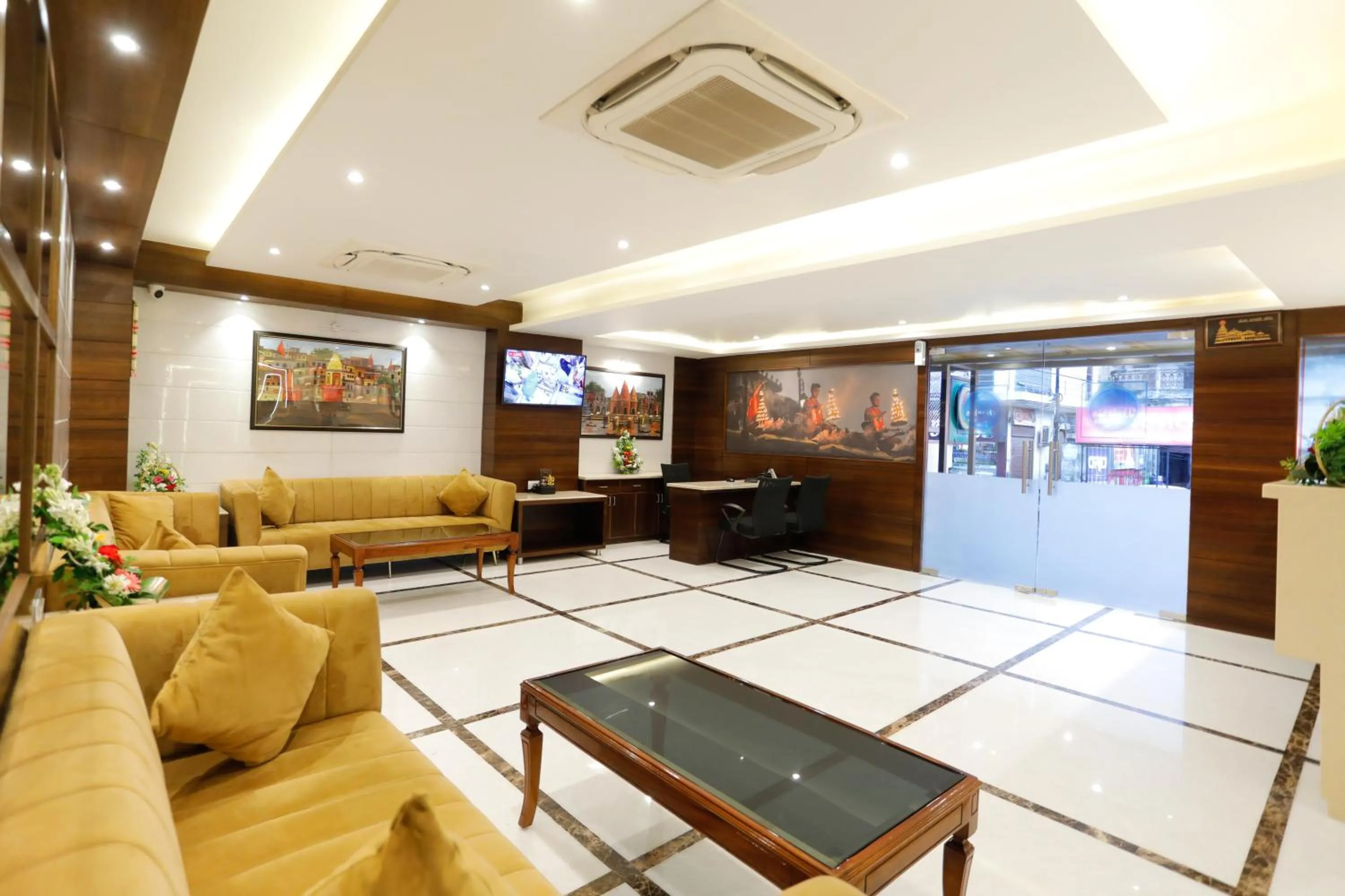 Lobby or reception in Hotel Dolphin Grand