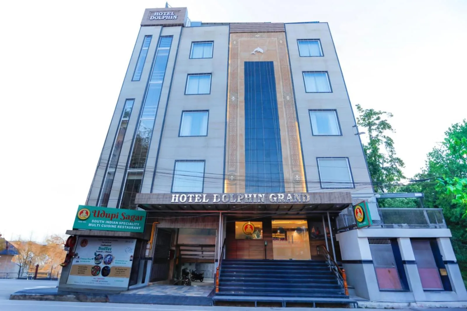 Property building in Hotel Dolphin Grand