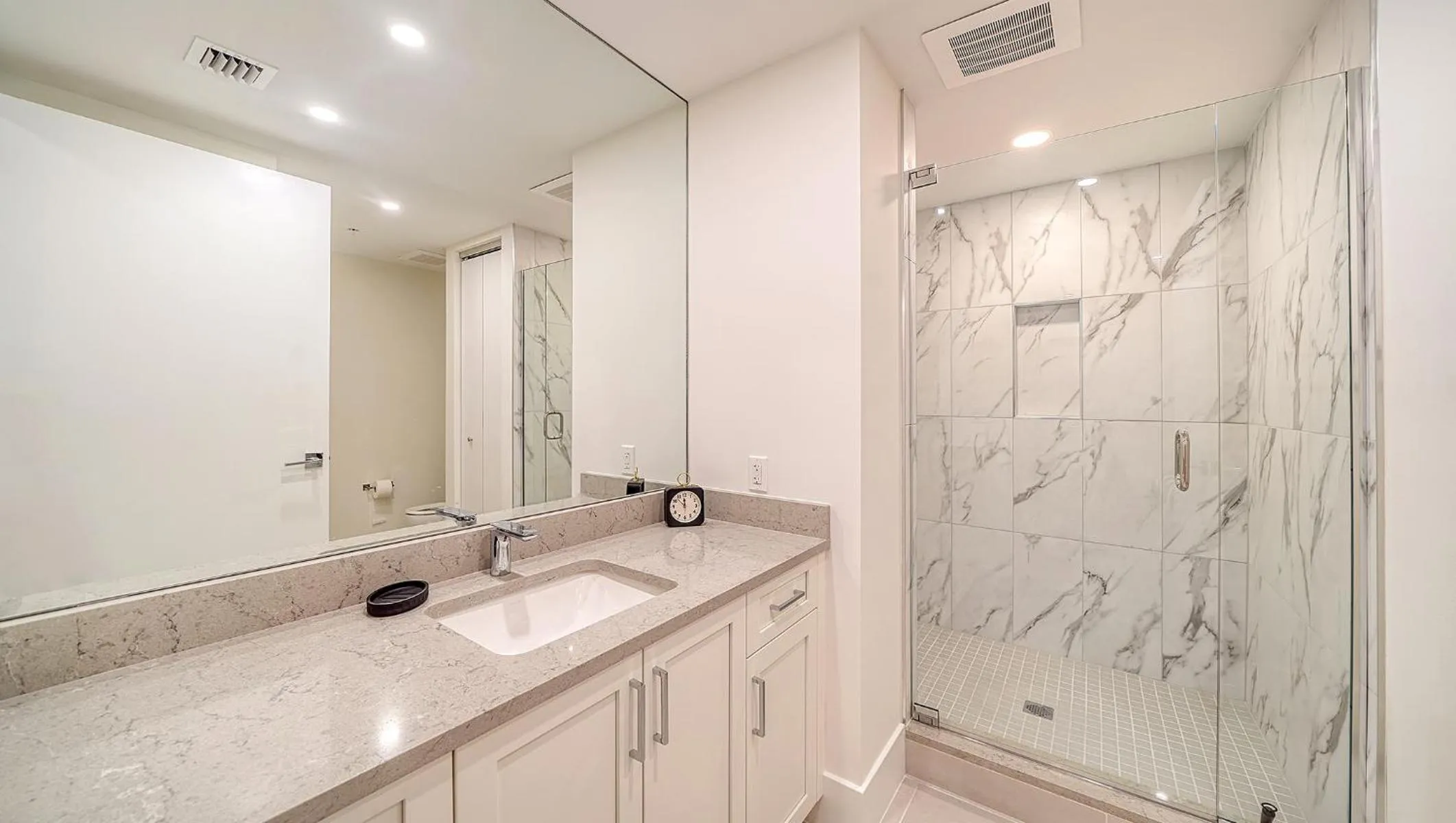 Shower in Ten35 Seaside Rentals