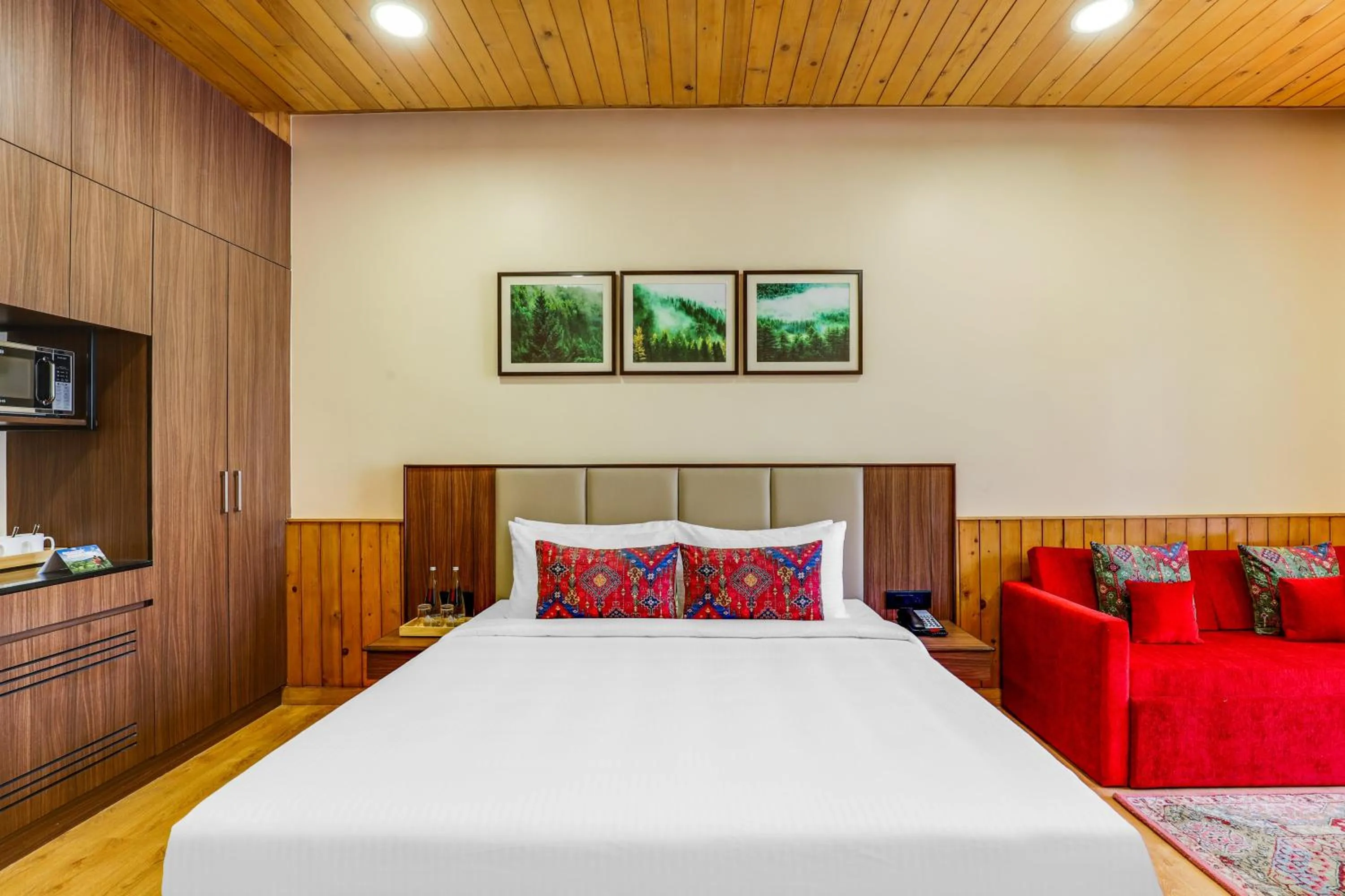Bed in Club Mahindra Janjehli