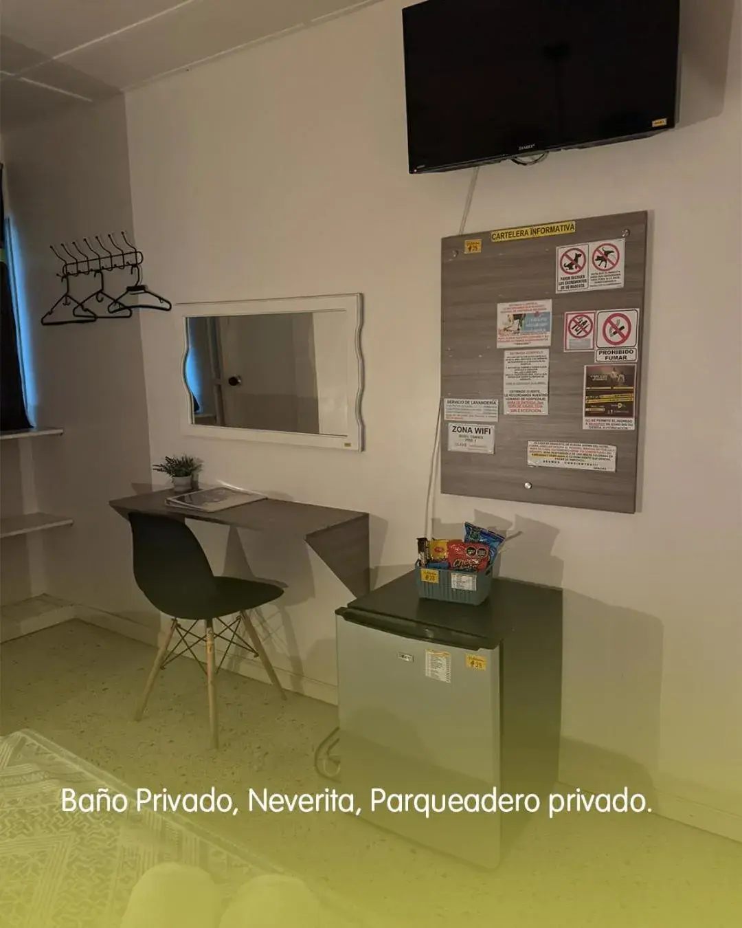 Triple Room in Hotel Tamaiti Triple Room in Hotel Tamaiti