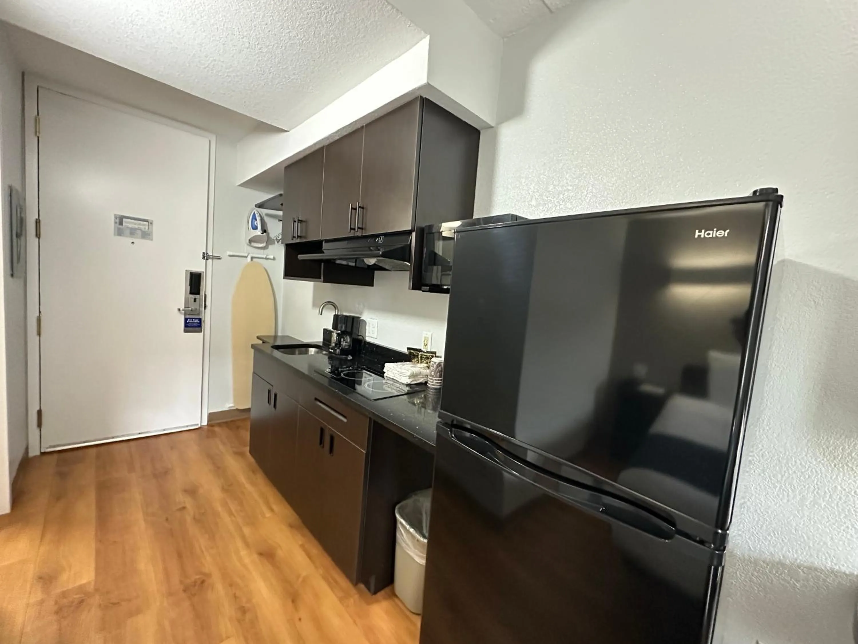 Coffee/tea facilities in Studio 6 Springfield VA Washington DC Southwest