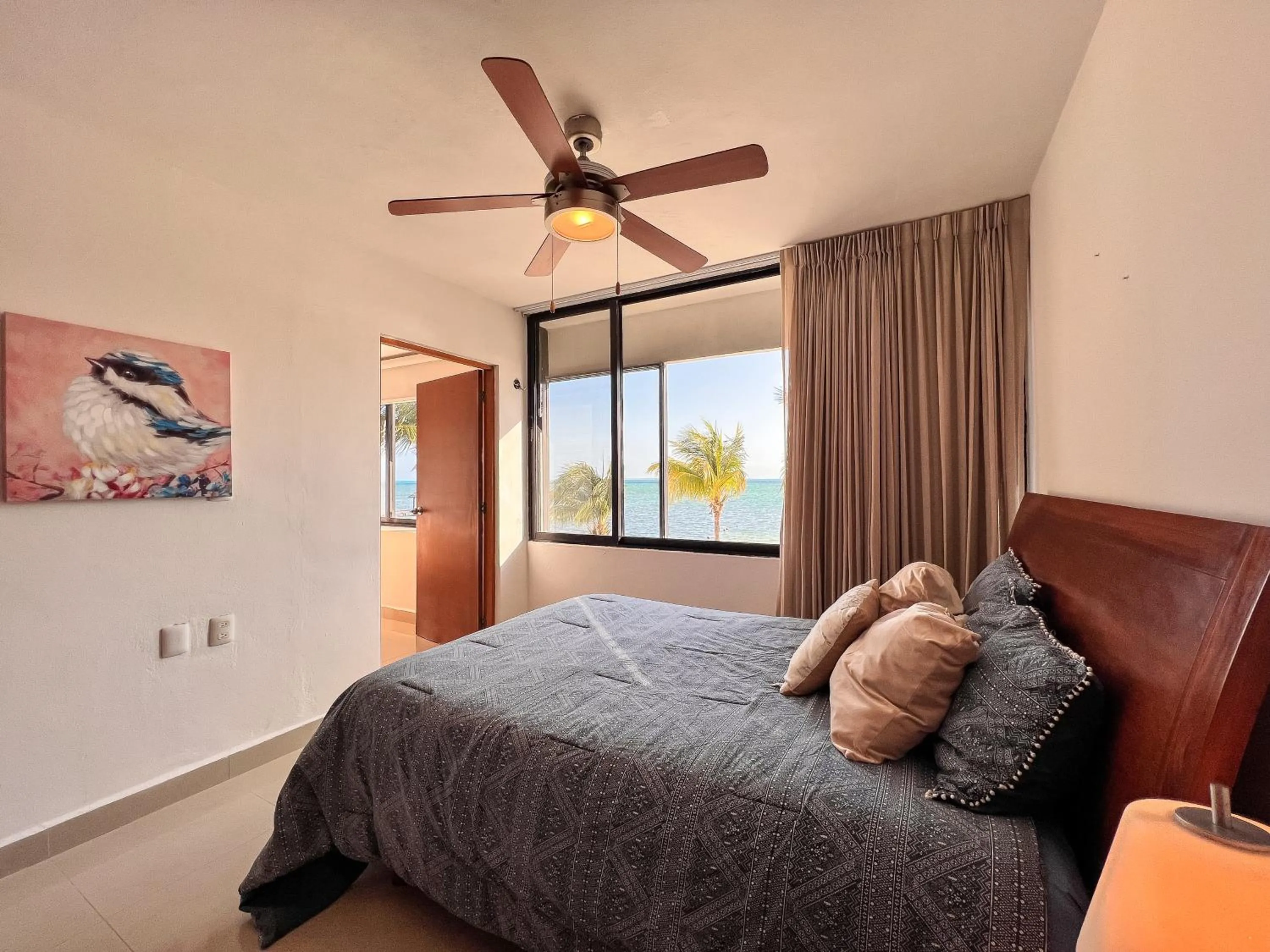 Bed in Bello Mar de Cancun, Beautiful 2Br 2Ba Condo overlooking beach spectacular view!