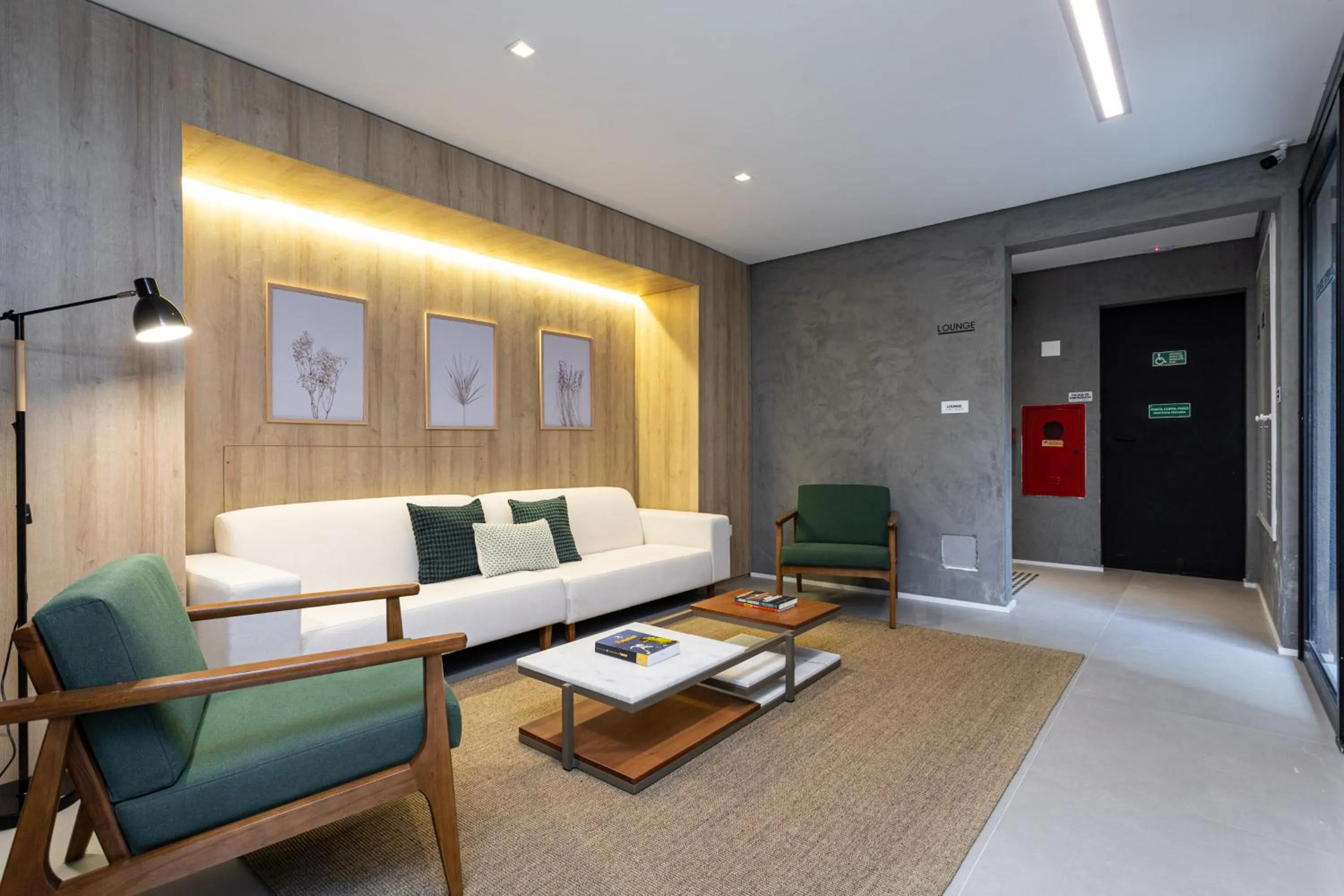 Seating area, Bed in Next AW Franca by Viva - Prédio novo ao lado da Av Paulista