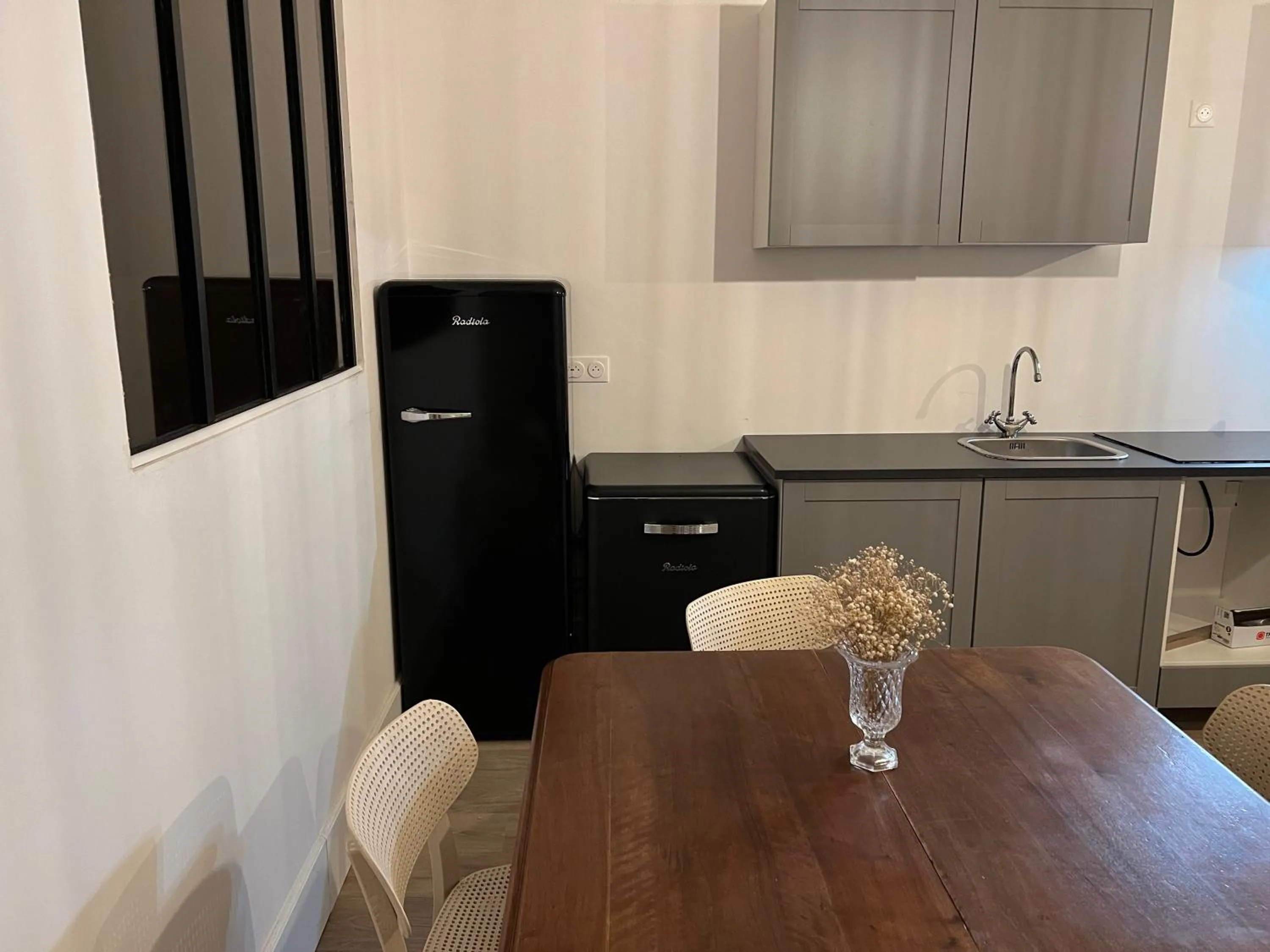 kitchen in La Verrière - Chambre d'hôtes et gîte de charme