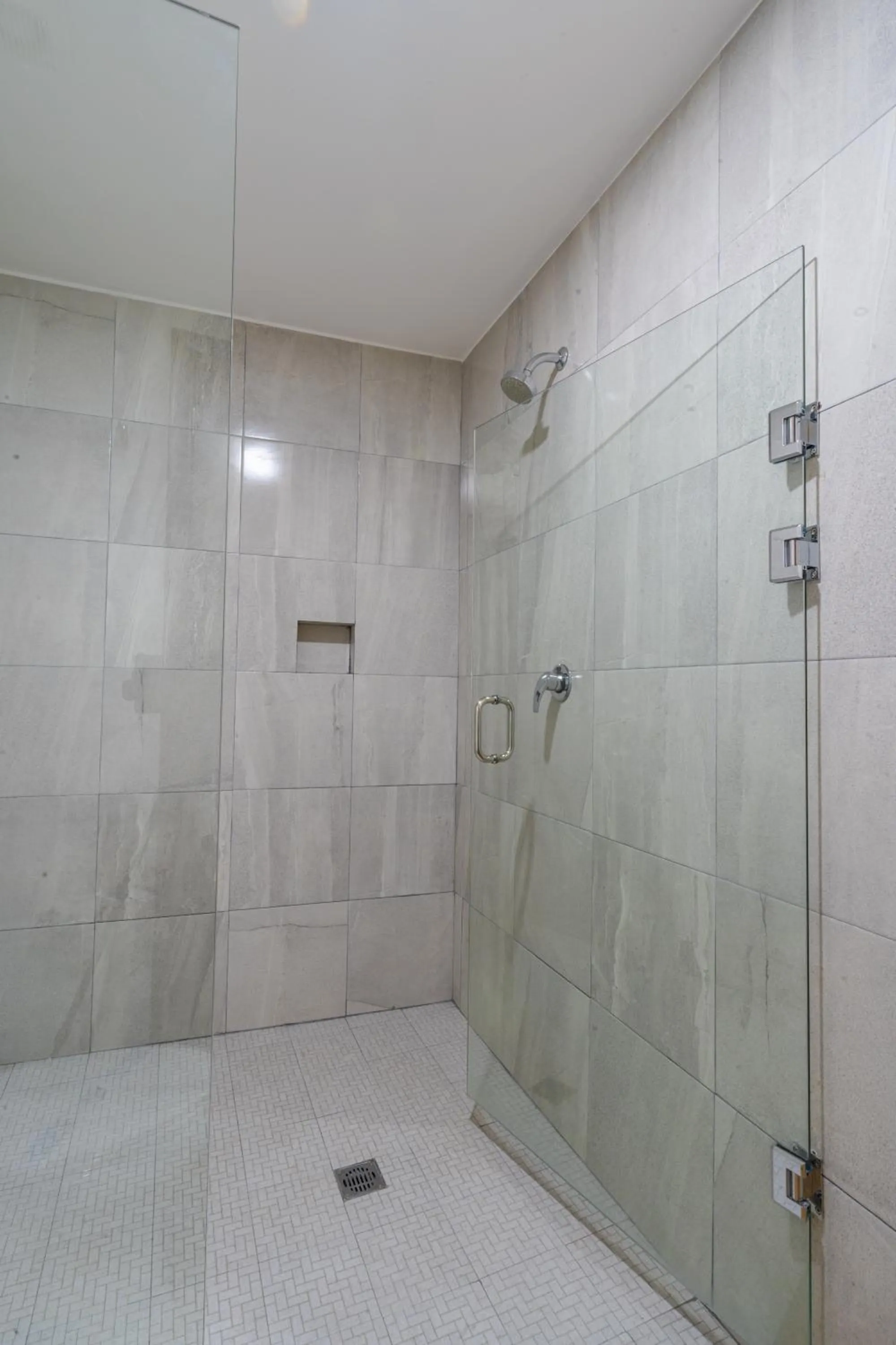 Shower in Hotel Pacific Blue Mazatlan