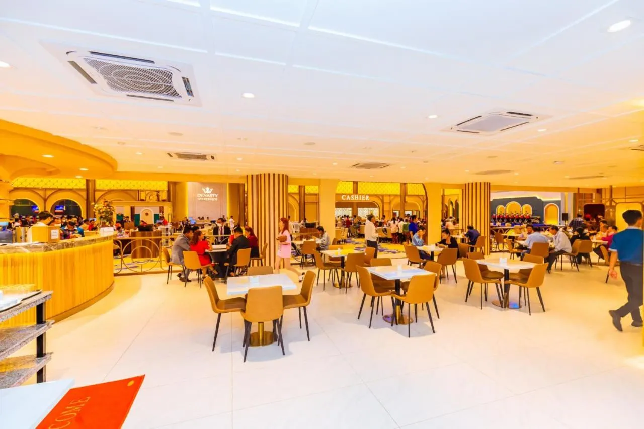 Restaurant/places to eat in Dynasty Casino Hotel