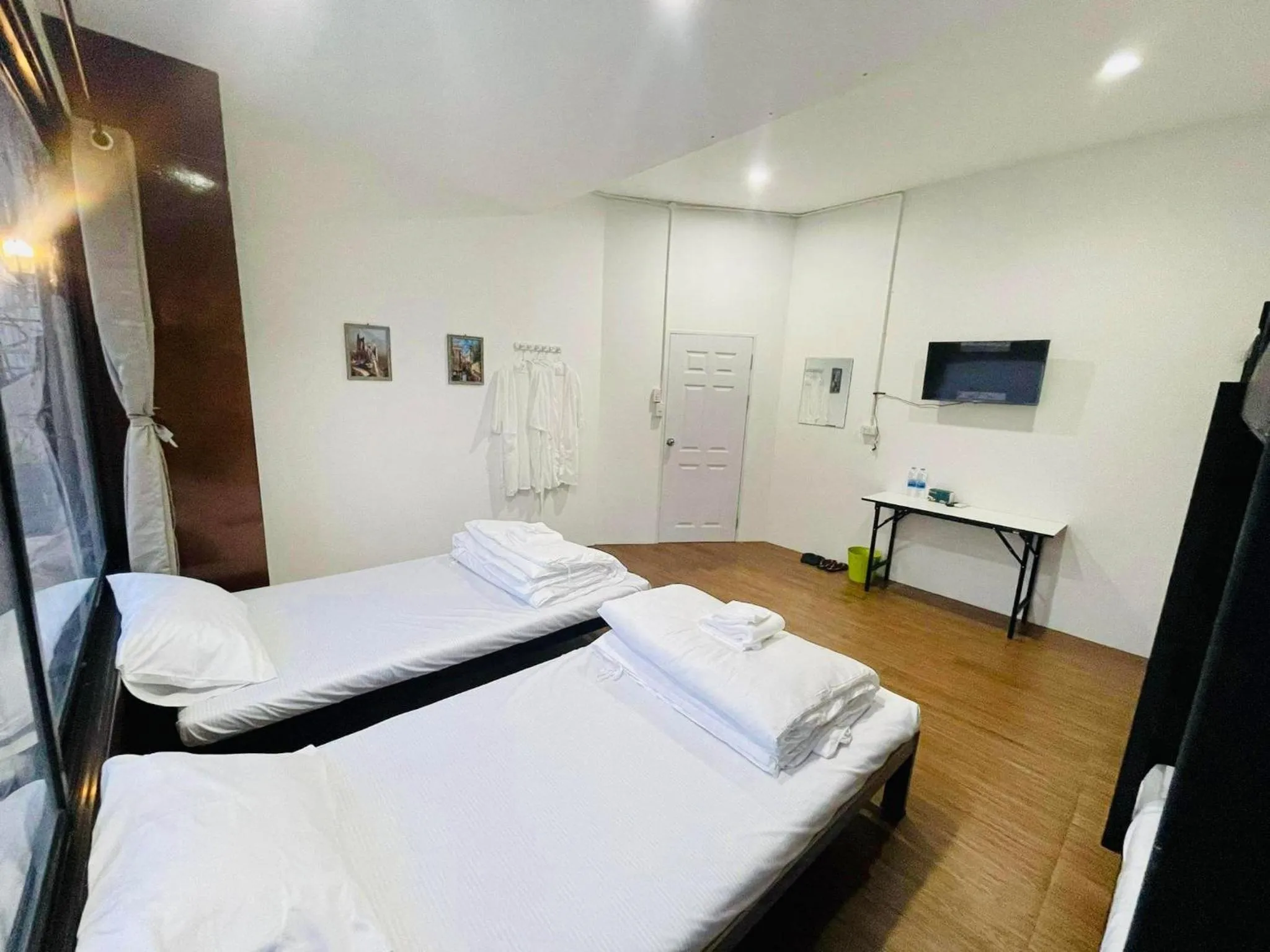 Bedroom, Bed in Lamoon Hostel