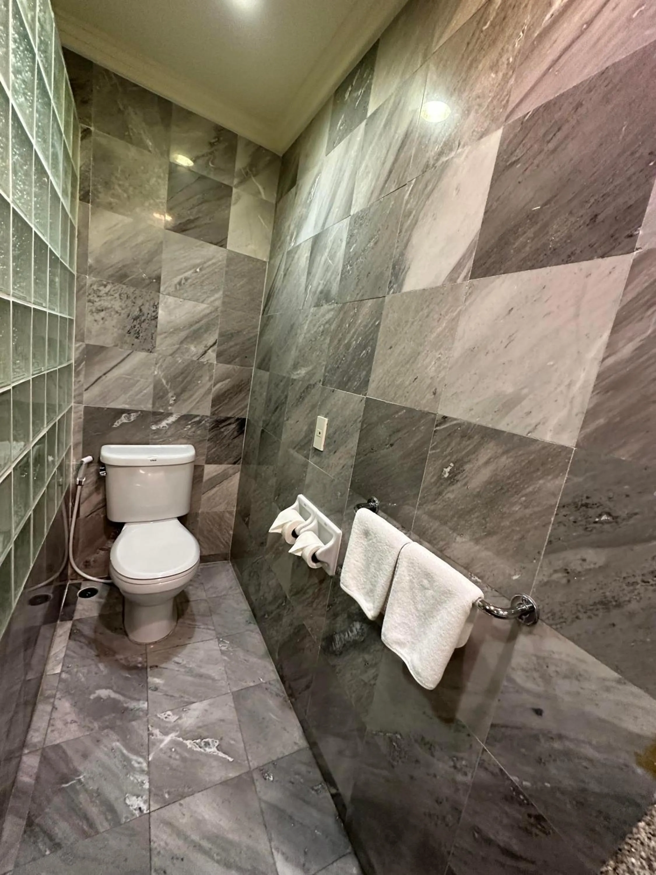 Bathroom in Copa Hotel