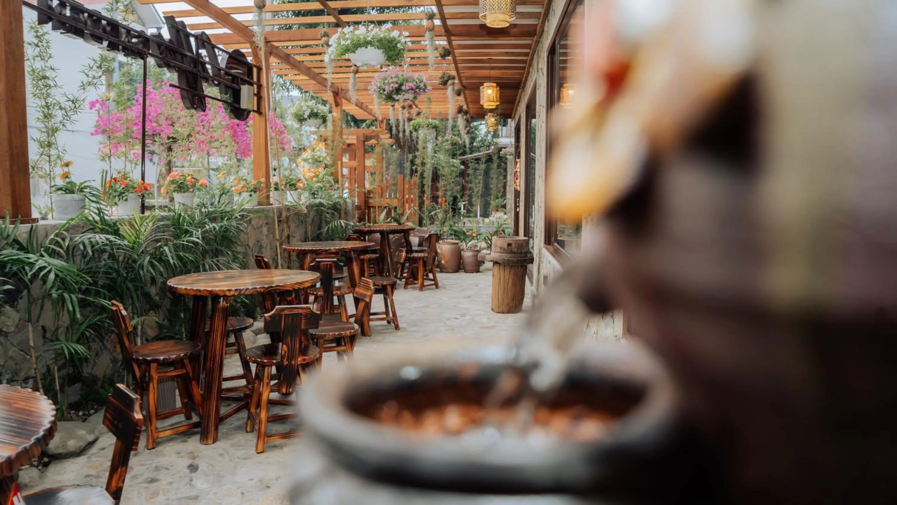 Food and drinks in Xuân Anh Garden