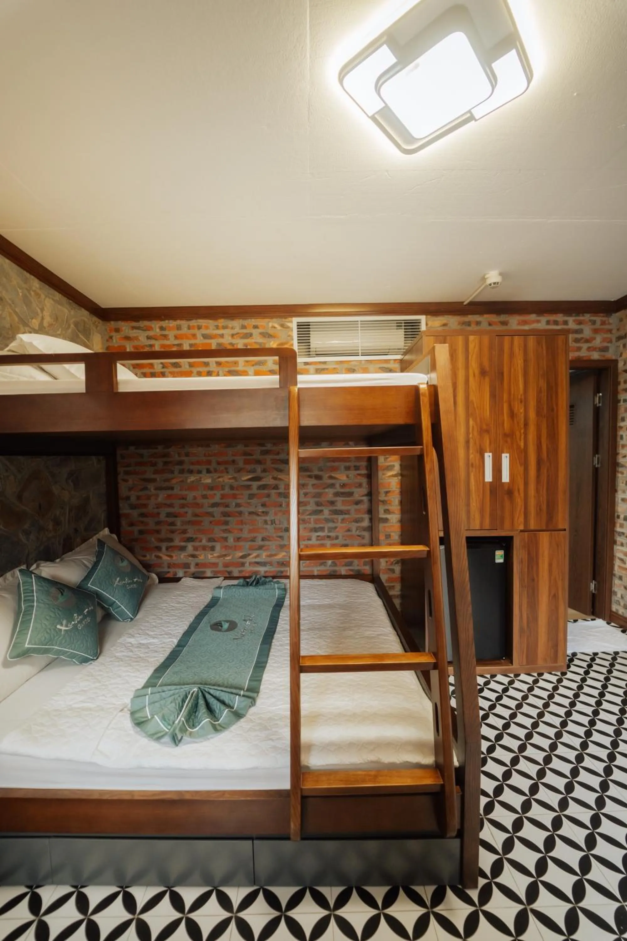 bunk bed, Bed in Xuân Anh Garden