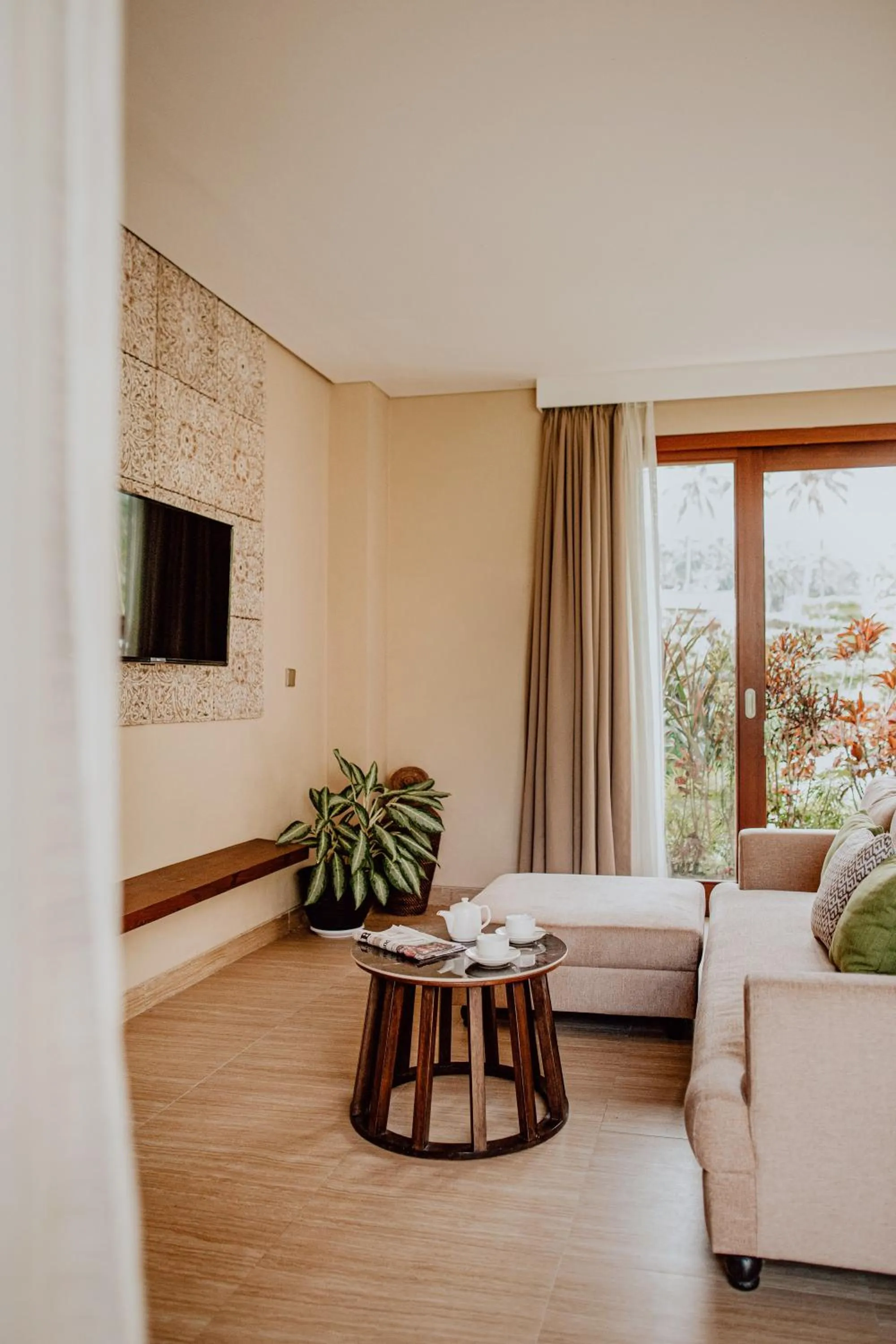 Communal lounge/ TV room in Stanagiri Villas Ubud