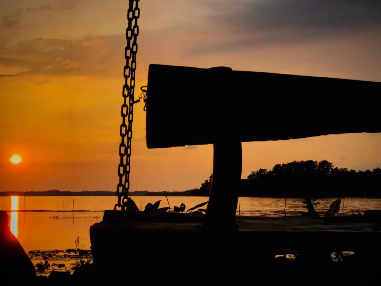 Sunset in Lake Resort Bolgoda