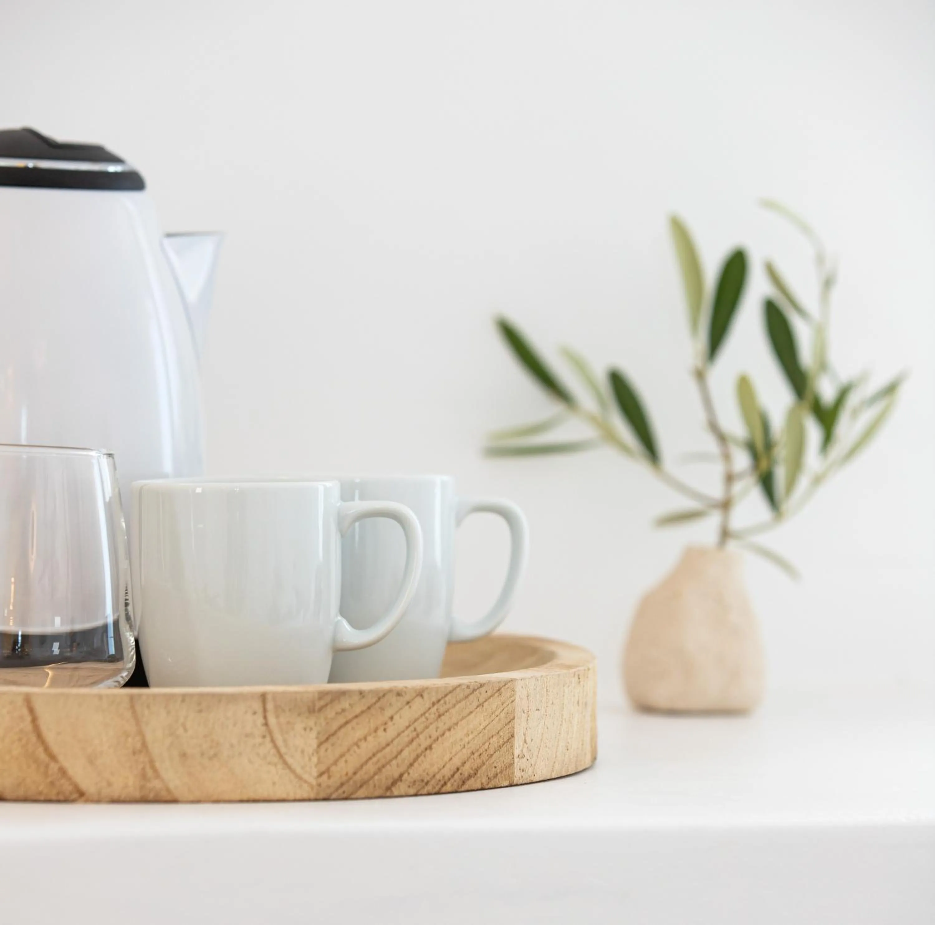 Coffee/tea facilities in VOCA HOTEL & SUITES