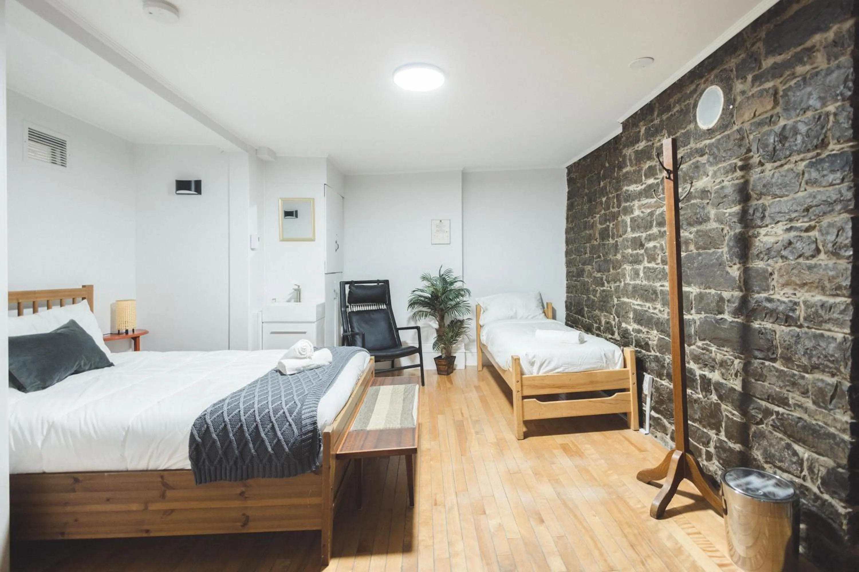 Bed in Auberge de la Paix