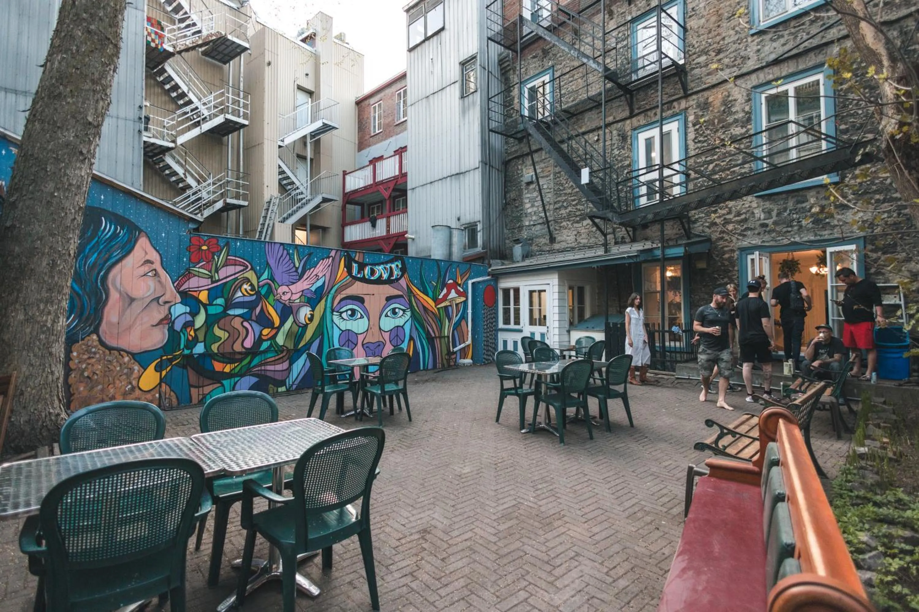 Patio in Auberge de la Paix