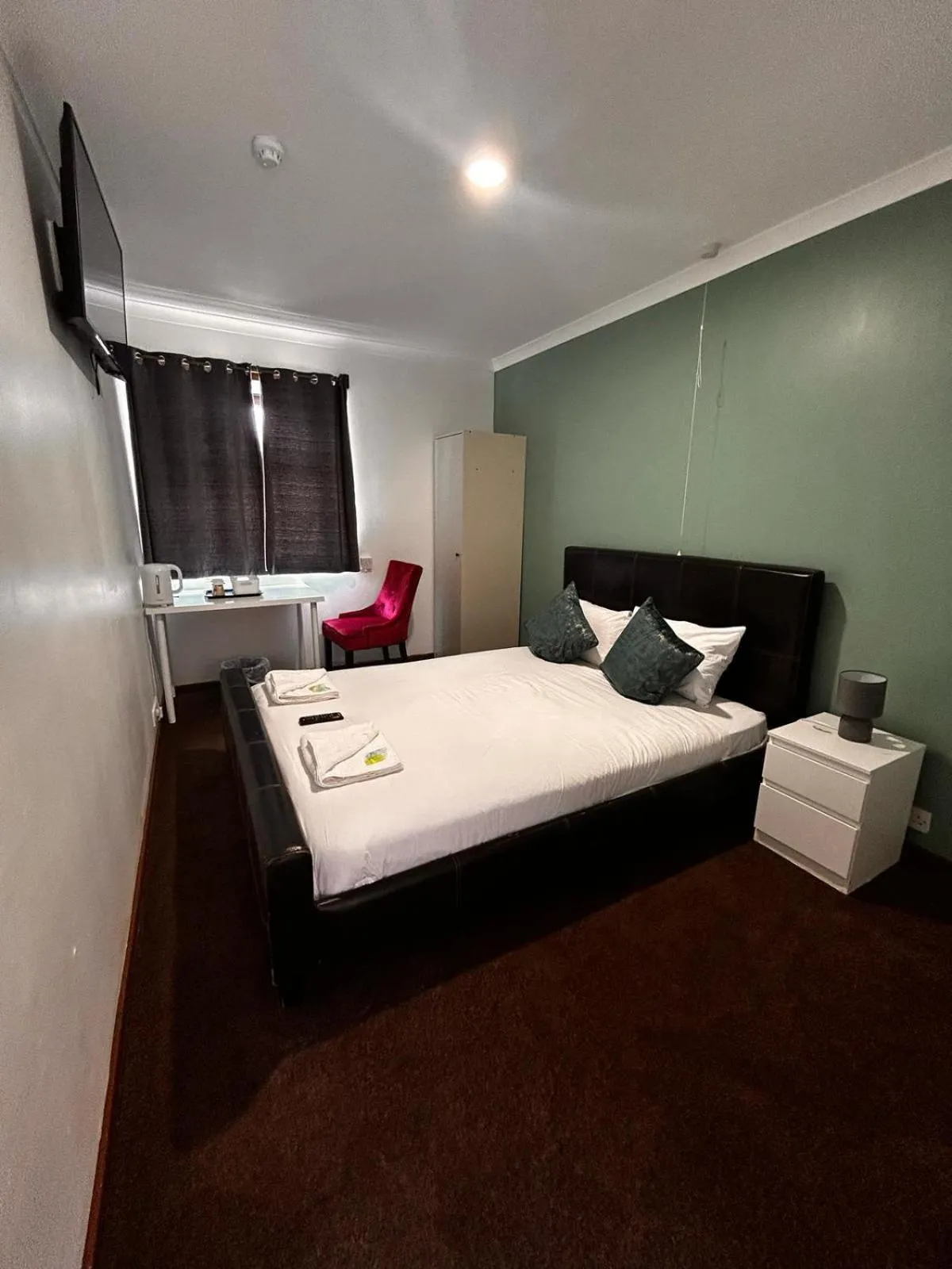 Bed in Stay Inn Express, Cambridge