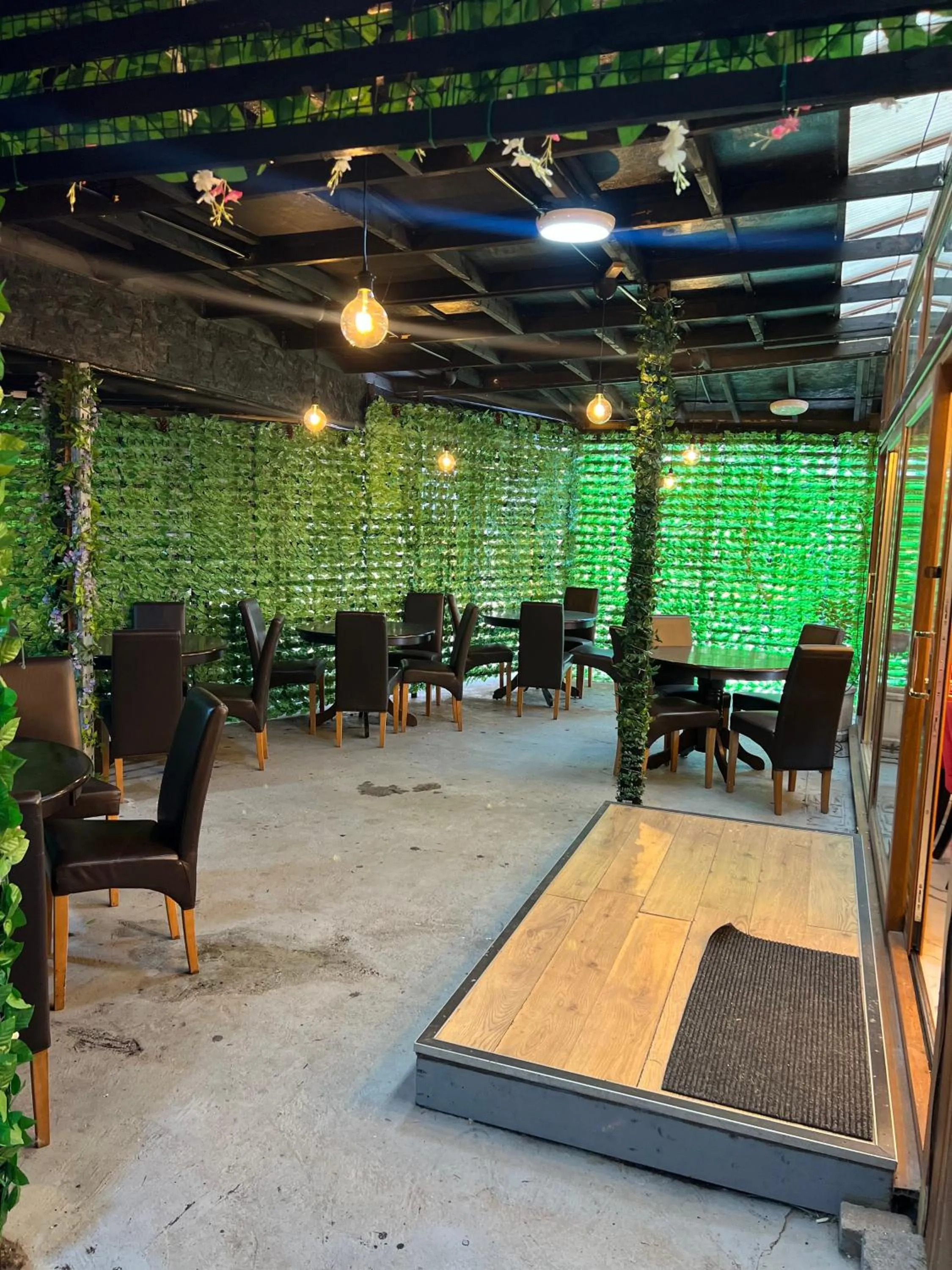 Garden in Stay Inn Express, Cambridge