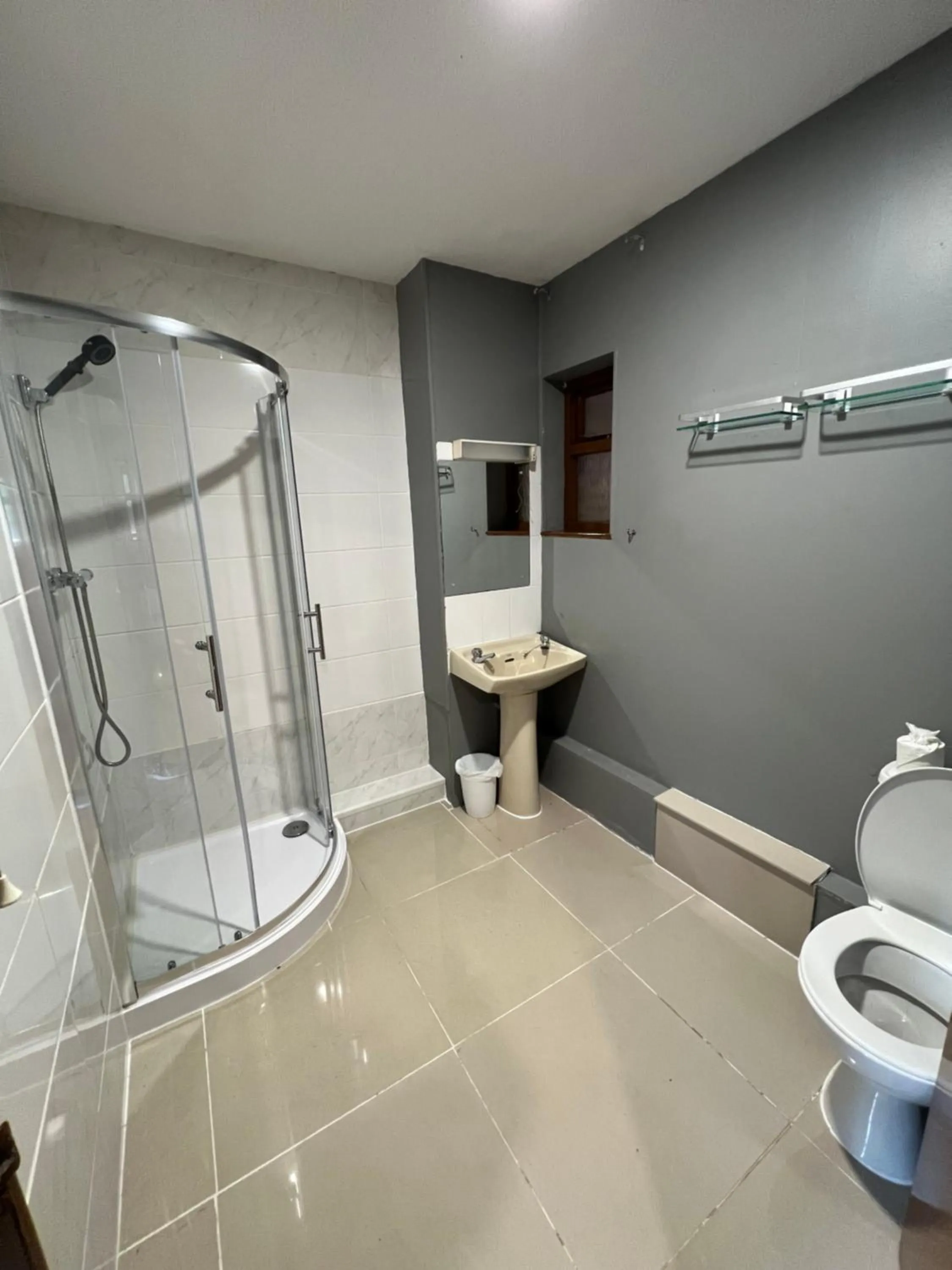 Bathroom in Stay Inn Express, Cambridge