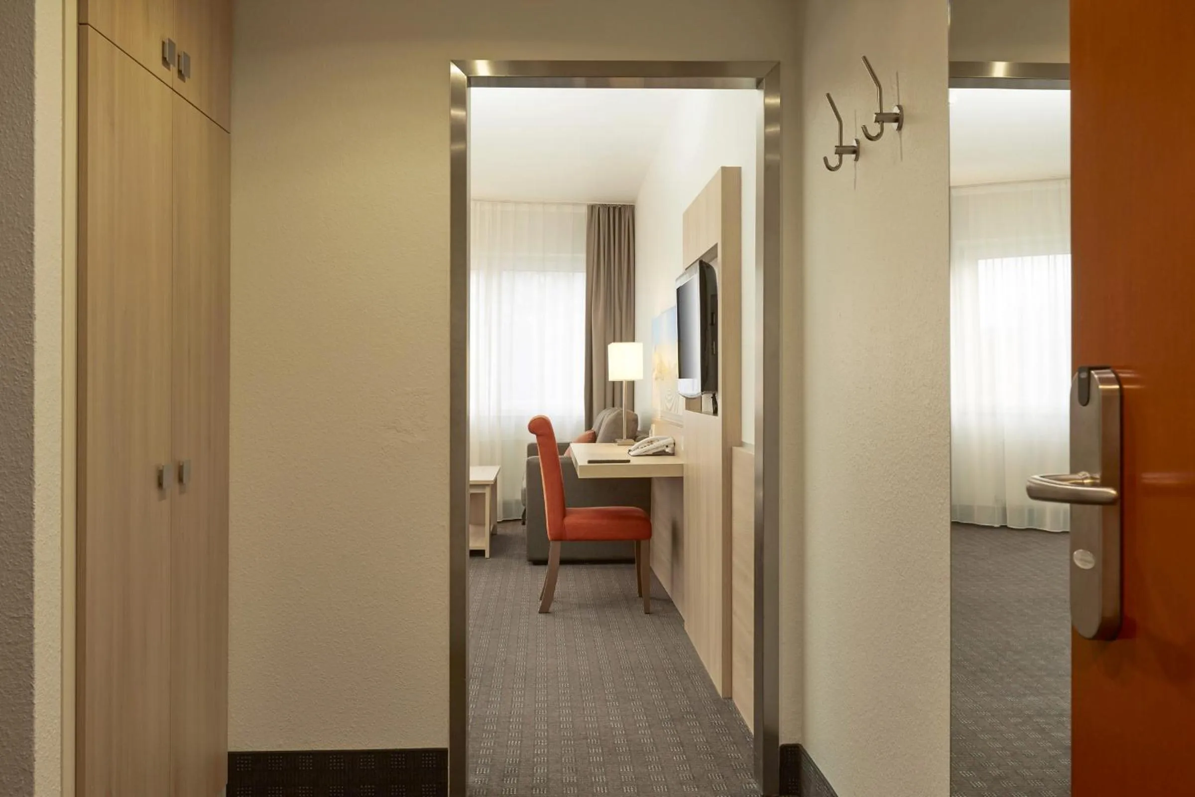 Photo of the whole room in H+ Hotel Darmstadt