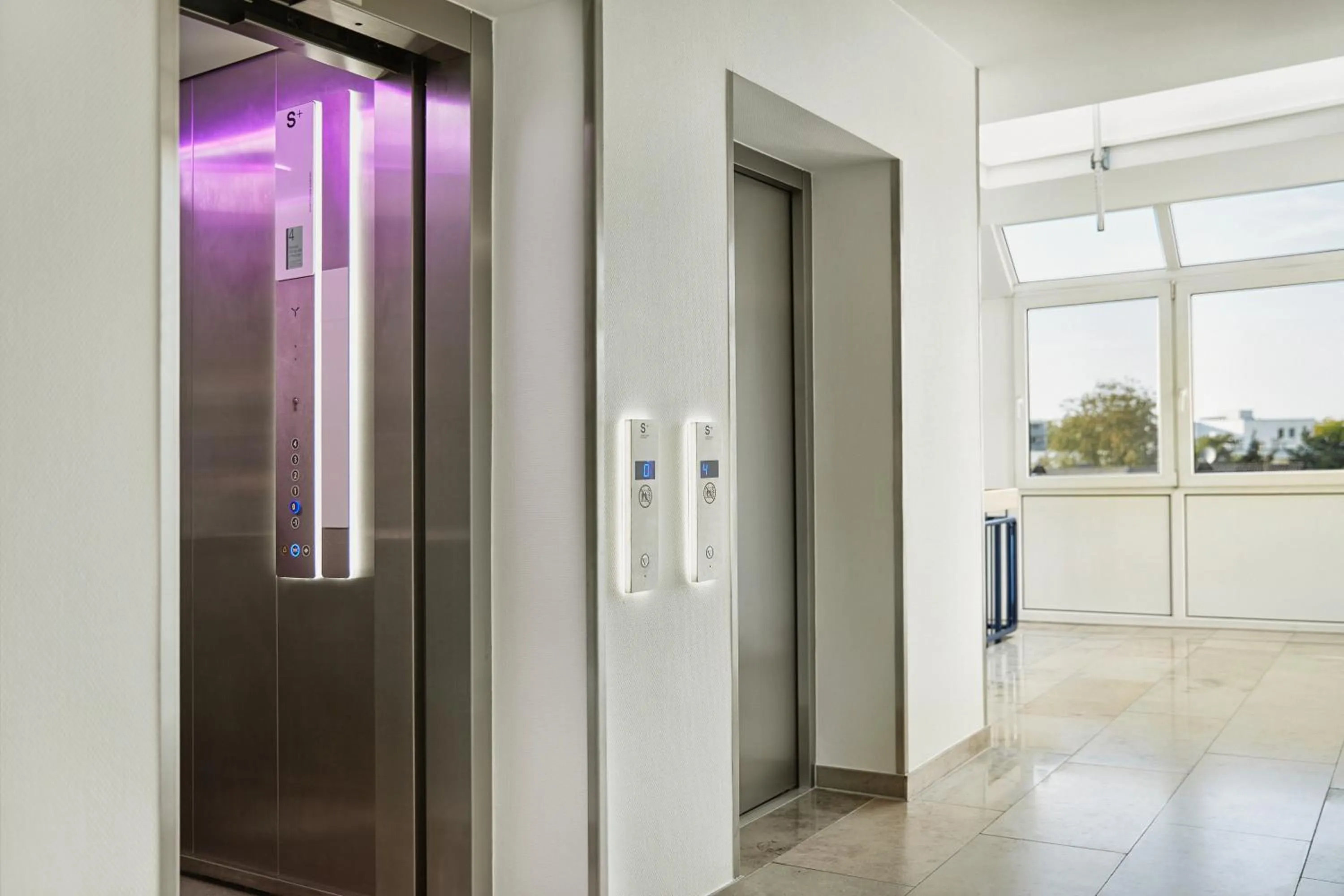 elevator in H+ Hotel Darmstadt