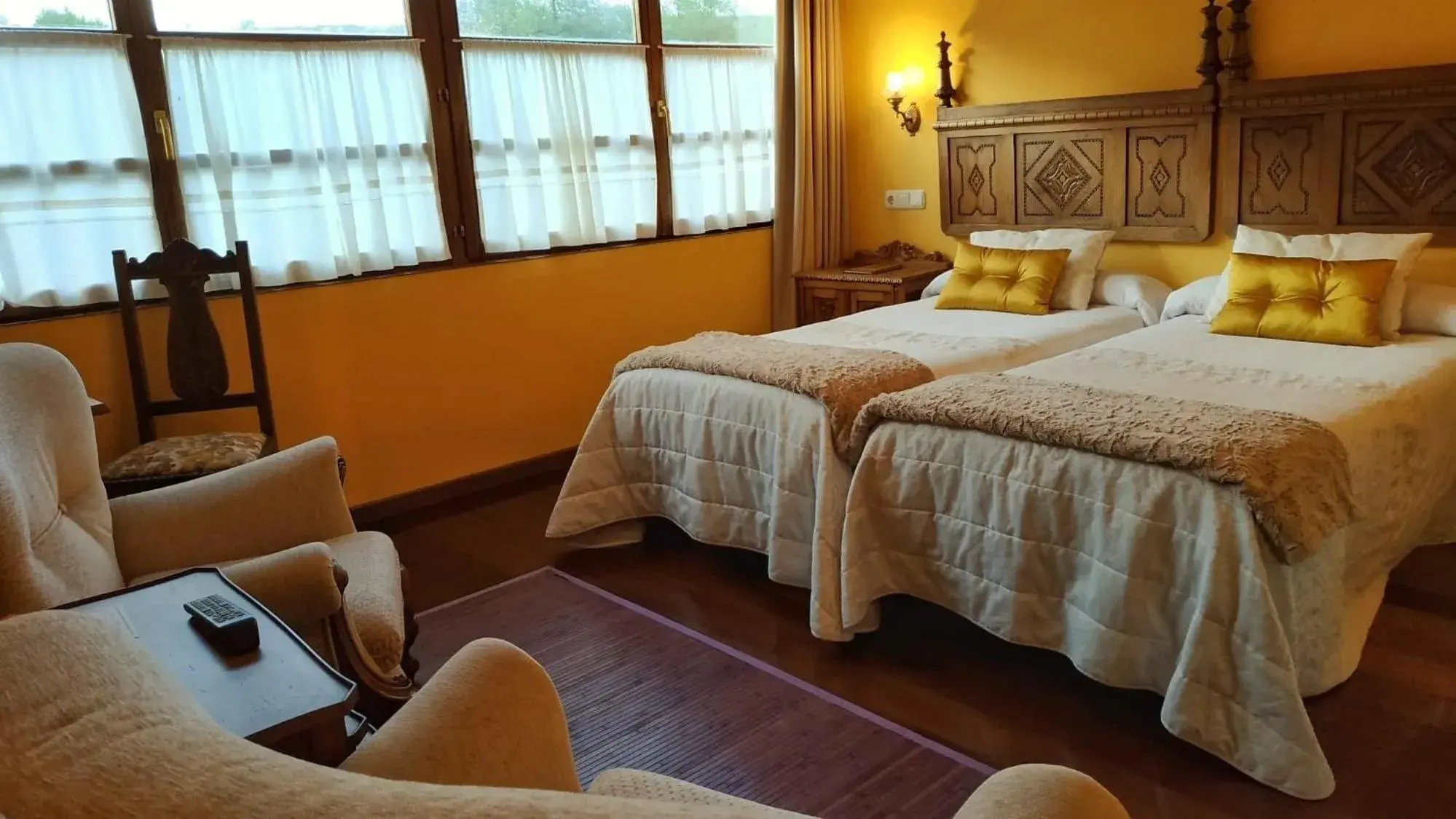 Superior Twin Room in Hotel Casa Vieja del Sastre Superior Twin Room in Hotel Casa Vieja del Sastre