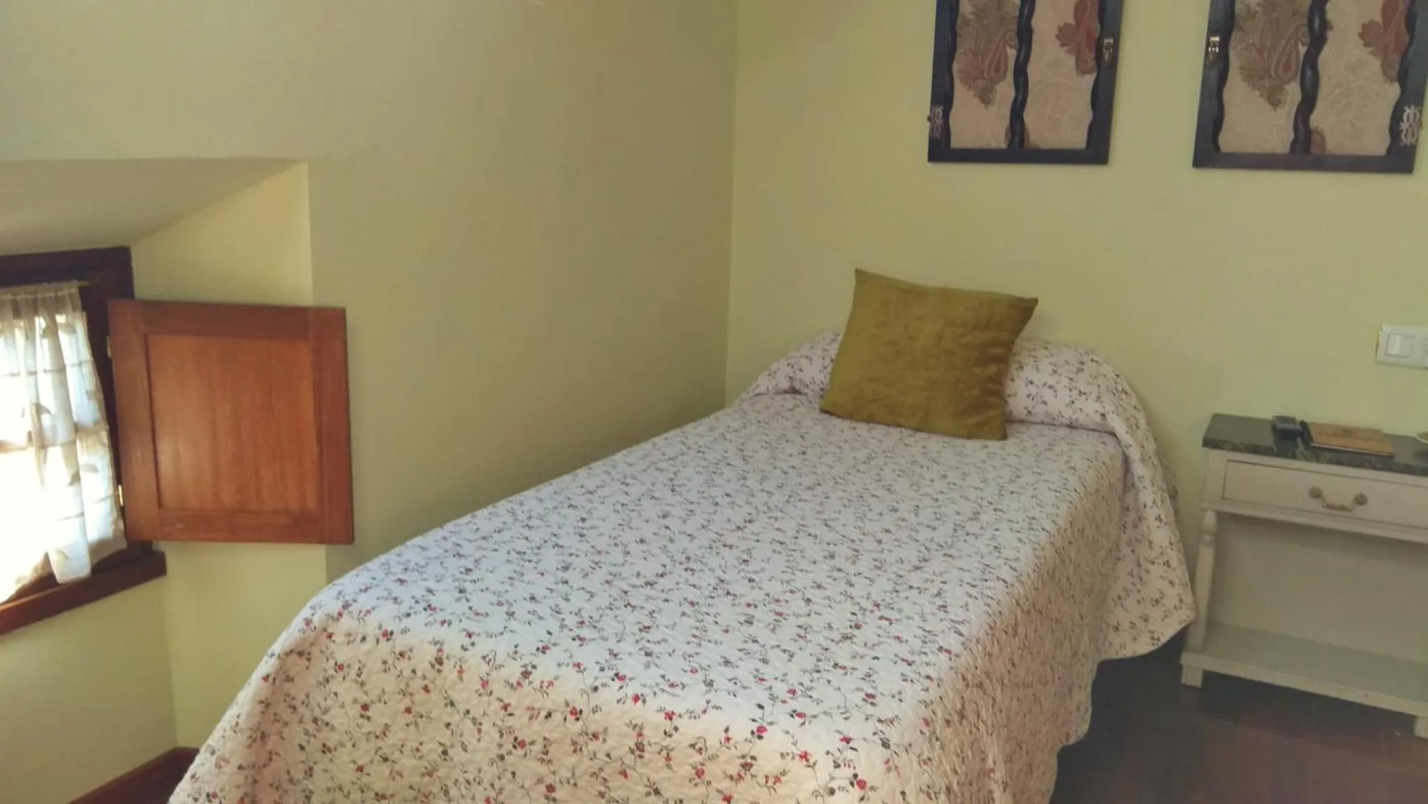 Photo of the whole room, Bed in Hotel Casa Vieja del Sastre