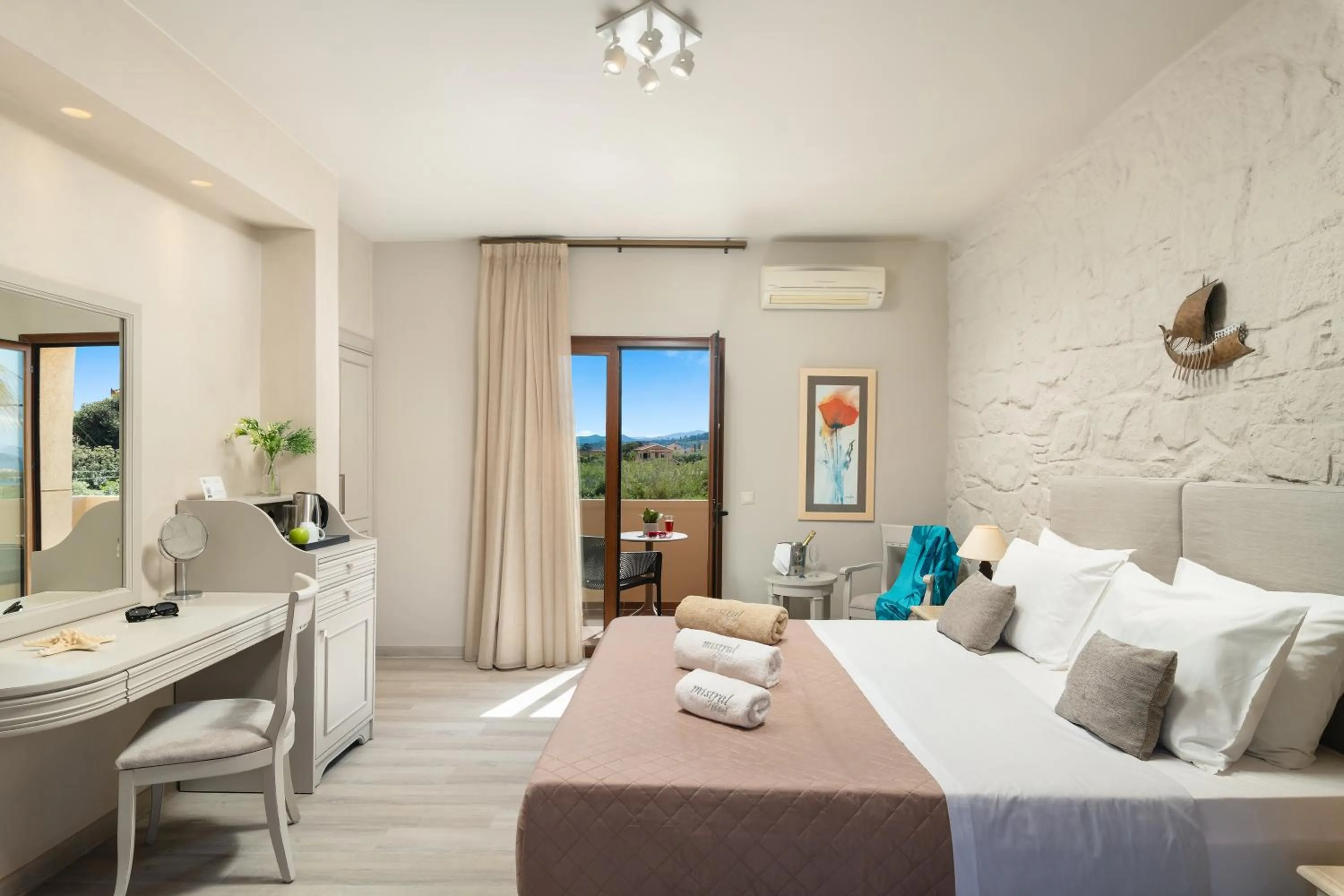 Bed in Mistral Hotel - For Solo Travelers