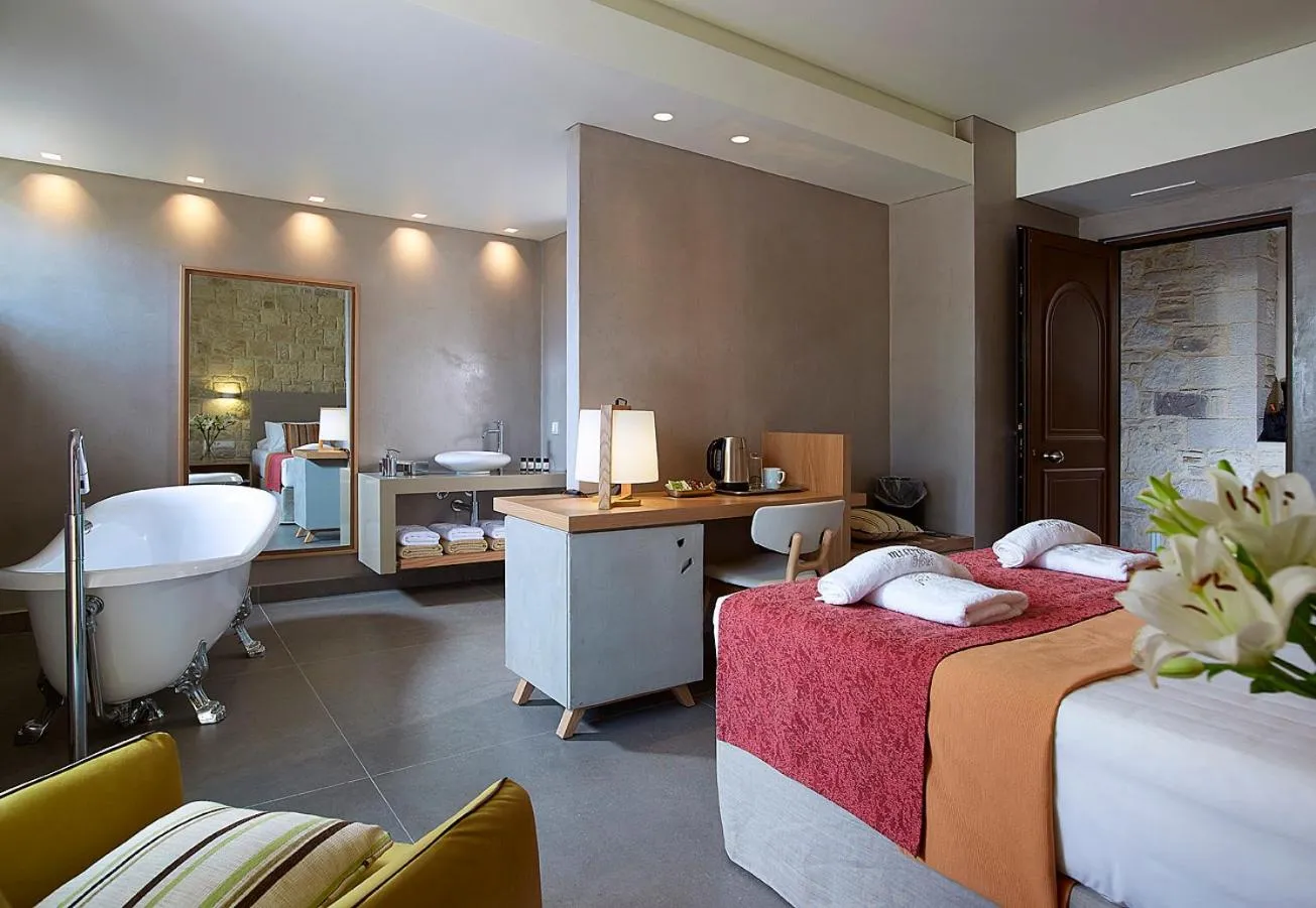 Bed in Mistral Hotel - For Solo Travelers