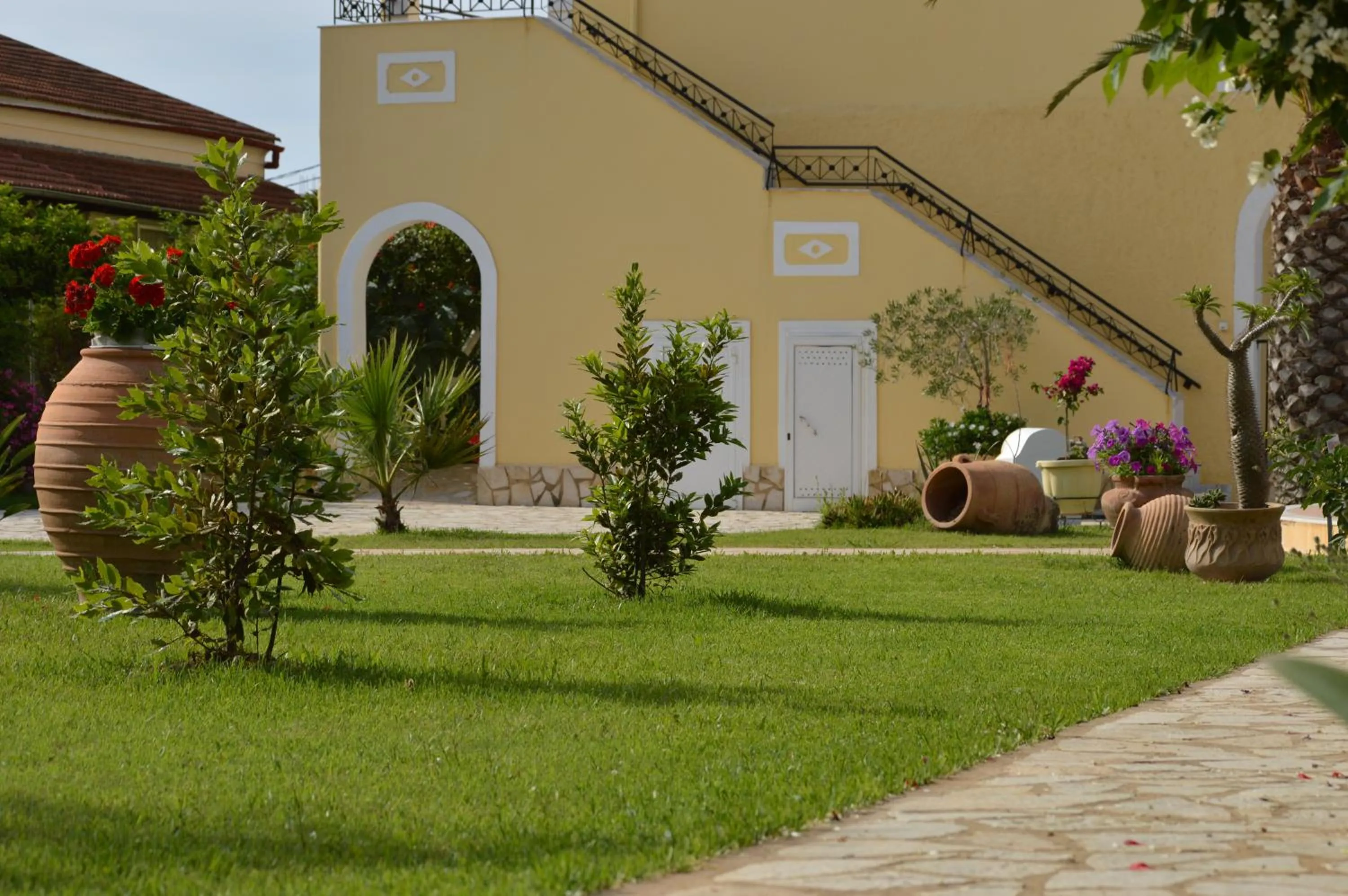 Garden in Konstantina Apartments