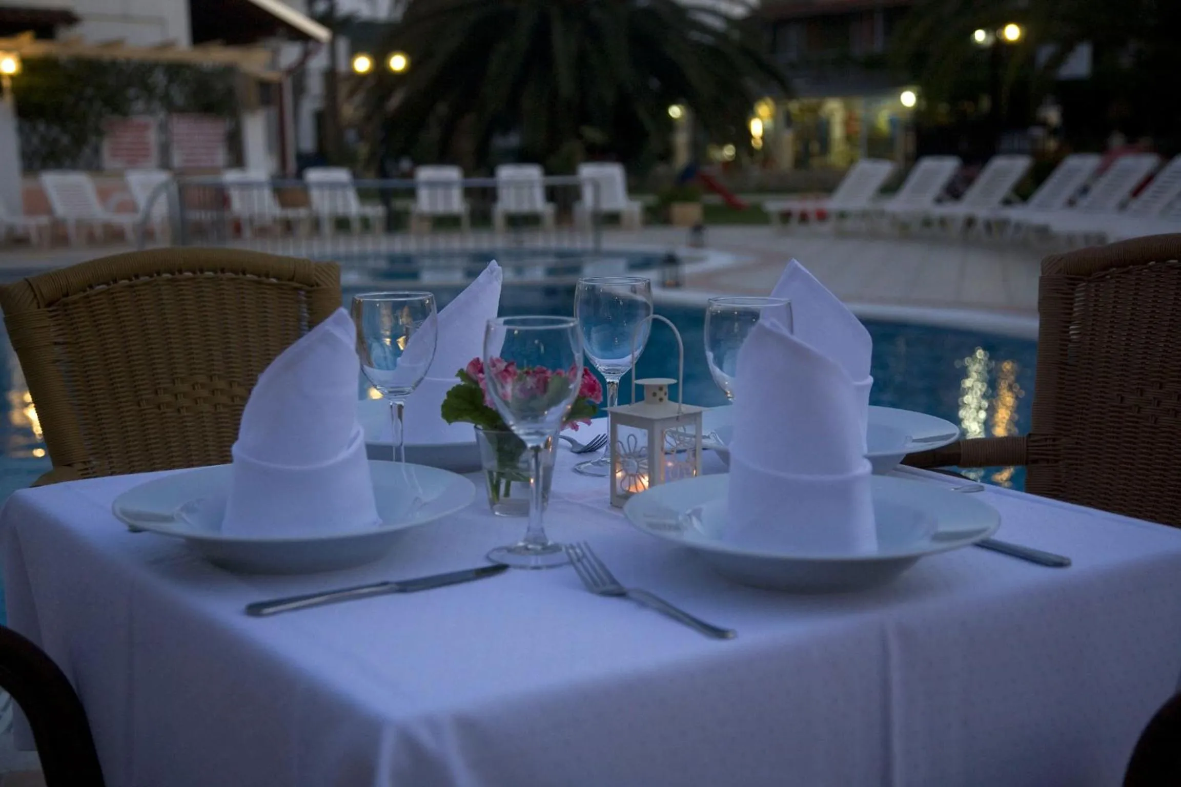 Night in Konstantina Apartments