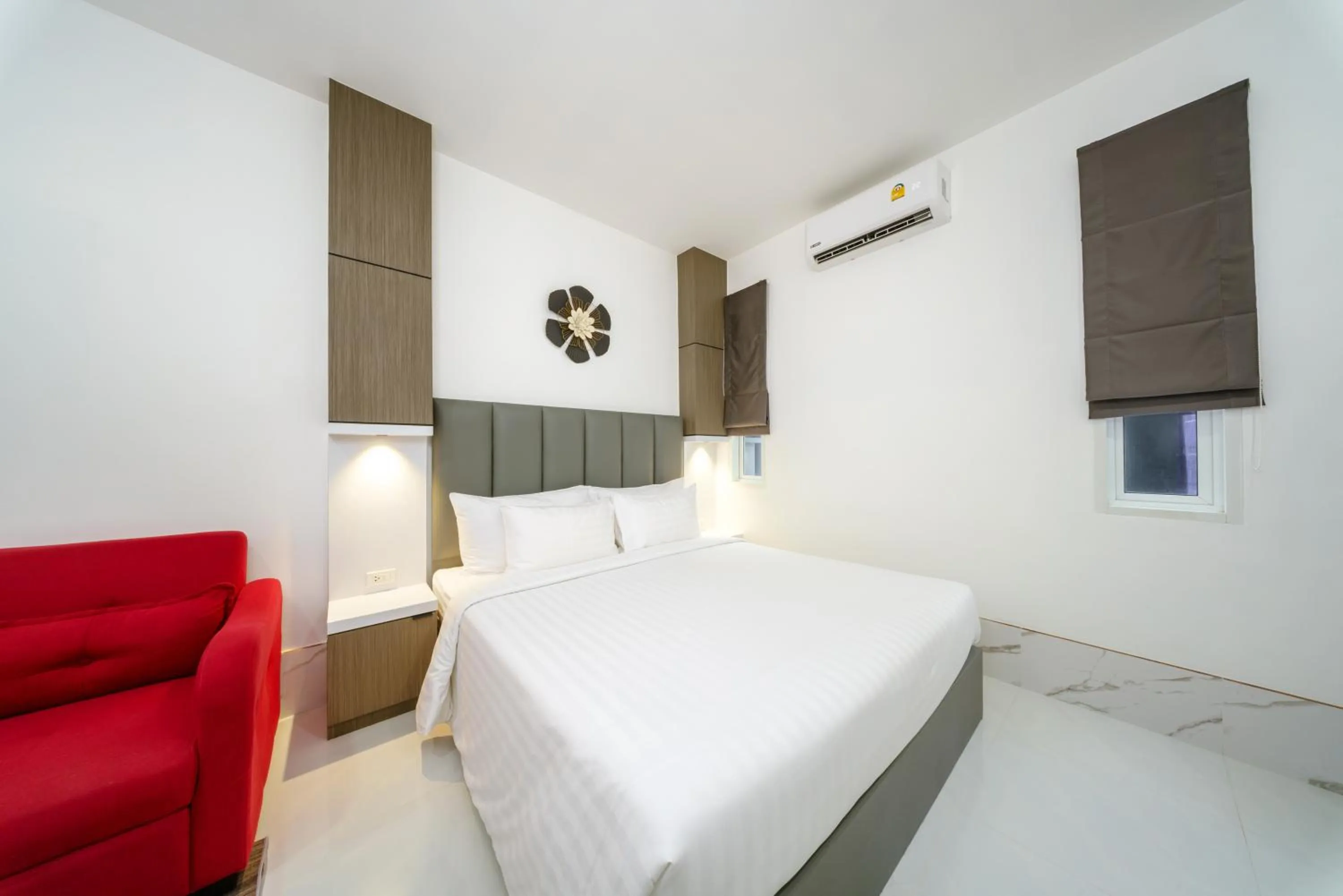 Bedroom, Bed in Lark Pool Villa Aonang Krabi