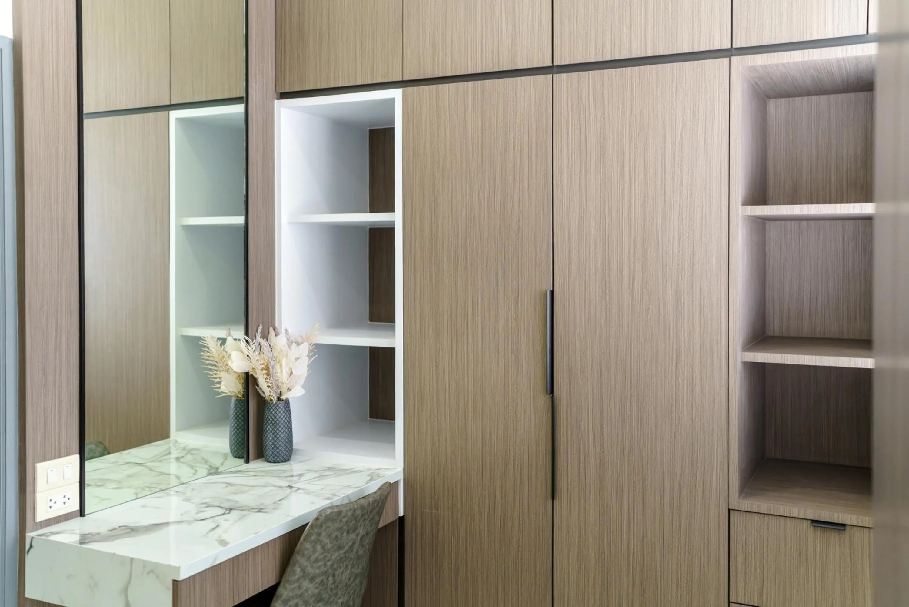 wardrobe in Lark Pool Villa Aonang Krabi