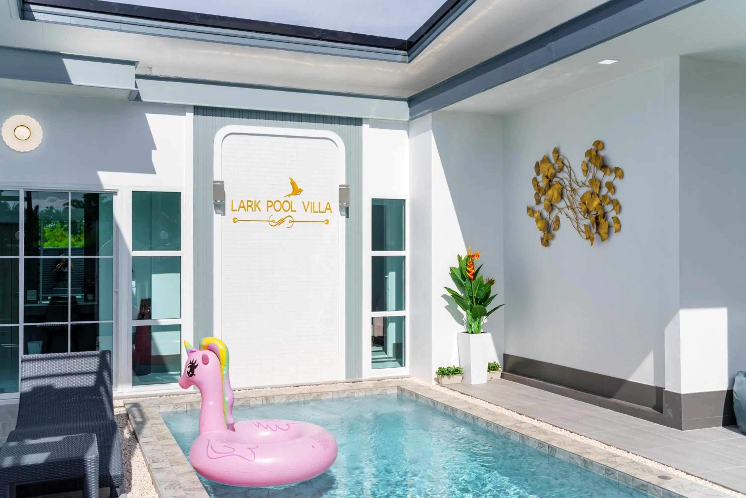 Swimming pool in Lark Pool Villa Aonang Krabi