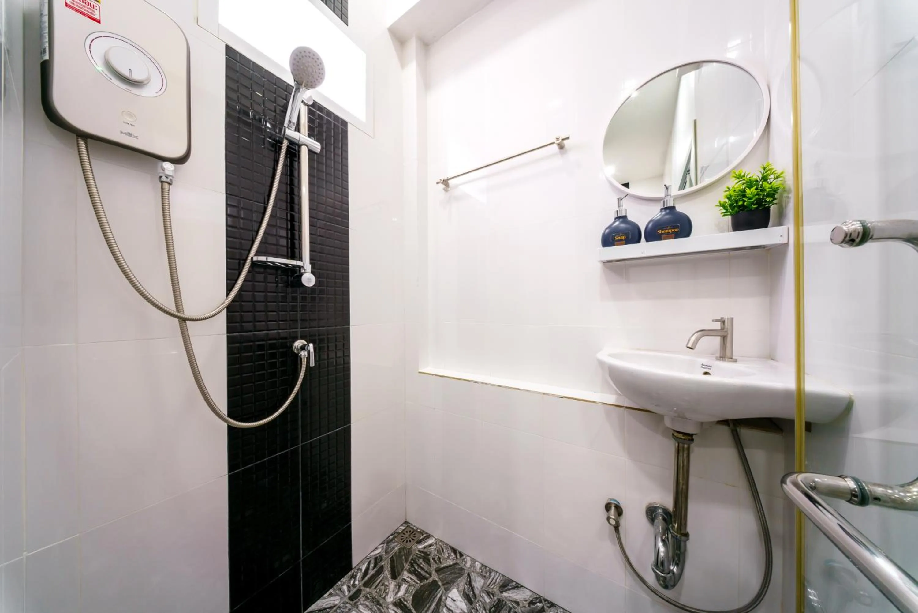 Bathroom in Lark Pool Villa Aonang Krabi