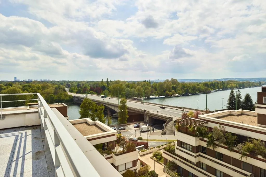 View (from property/room) in Zenao Appart'hôtels Suresnes