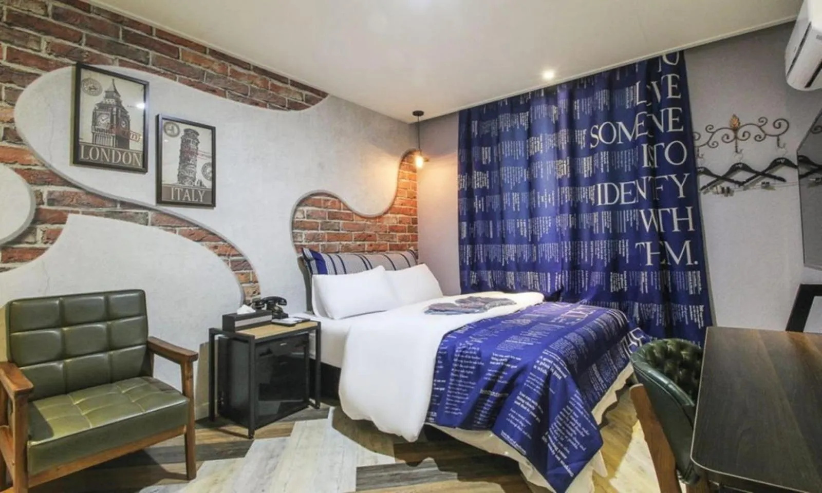 Bed in Changwon Dean Hotel