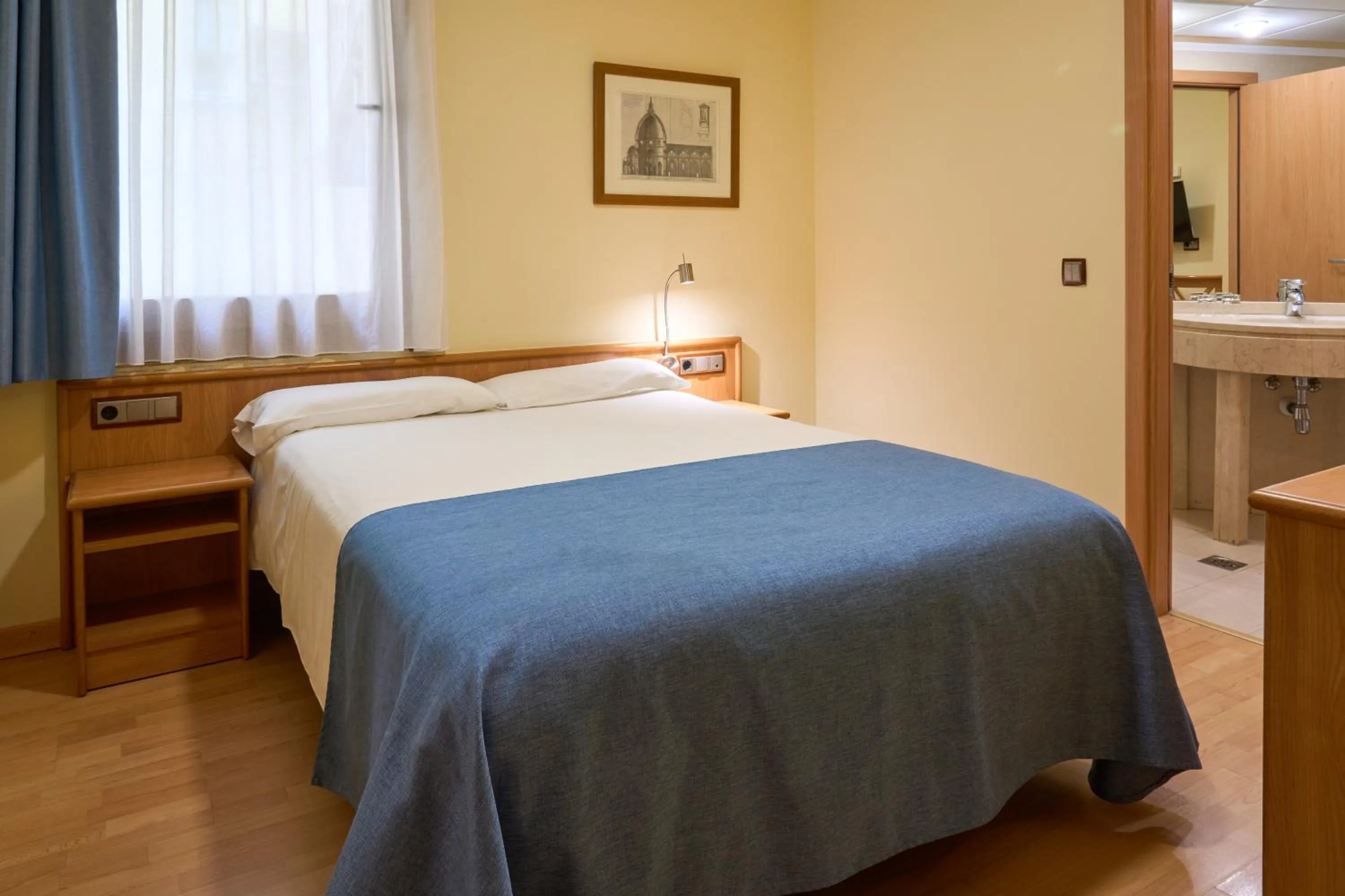 Bed in II Castillas Madrid