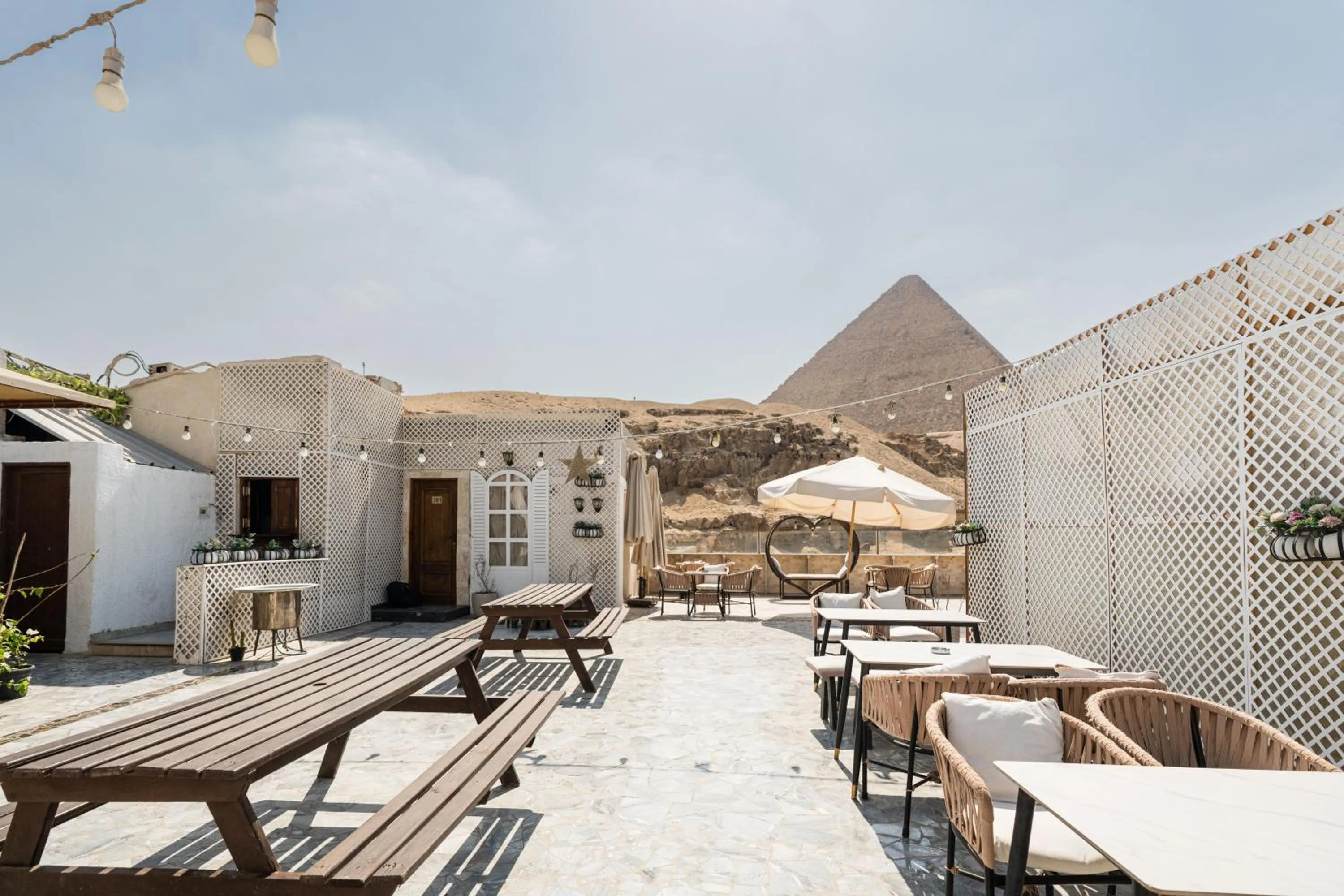 BBQ facilities in Villa Khufu Pyramids Hotel