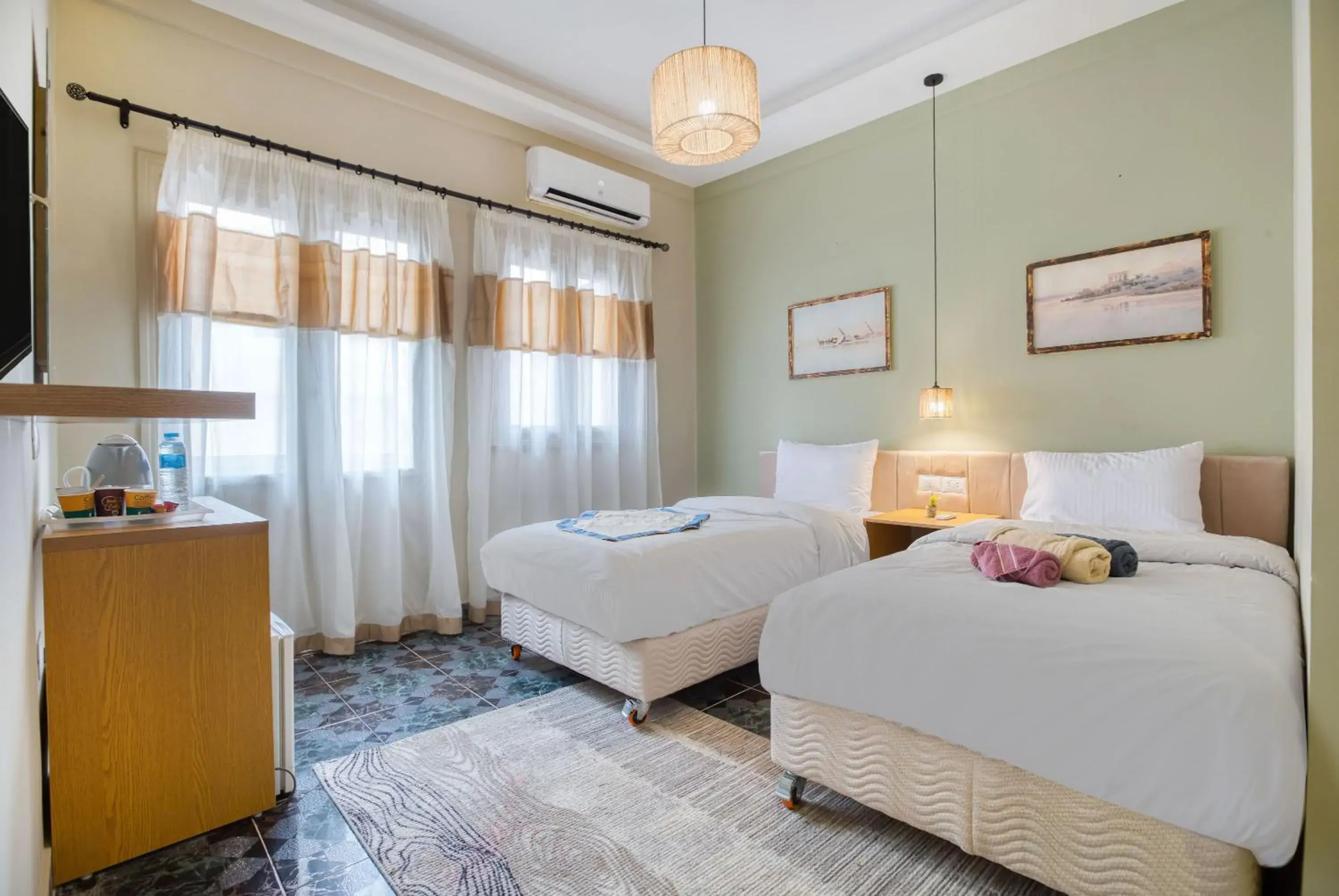 Deluxe Double or Twin Room with Balcony in Villa Khufu Pyramids Hotel Deluxe Double or Twin Room with Balcony in Villa Khufu Pyramids Hotel