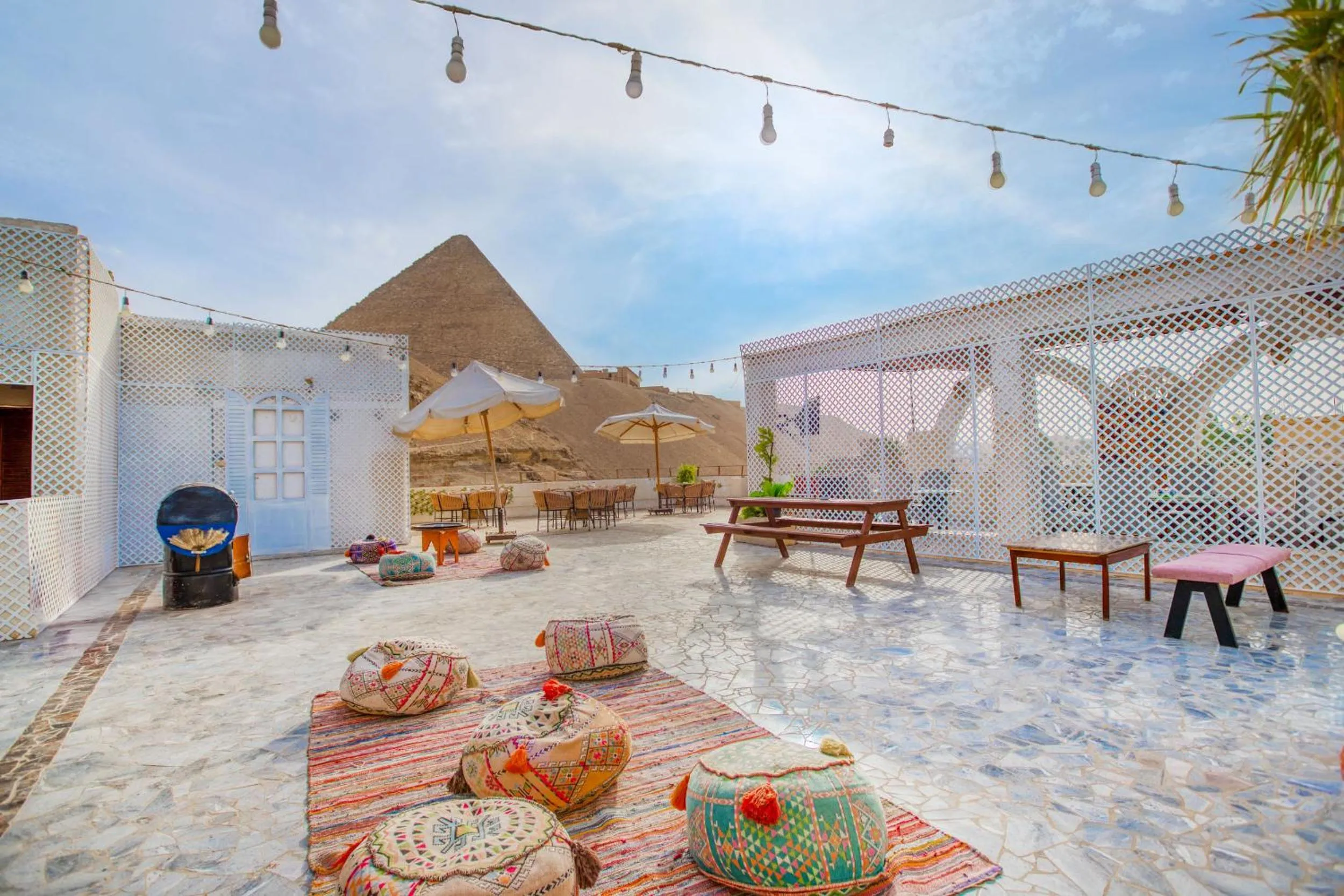 Landmark view in Villa Khufu Pyramids Hotel