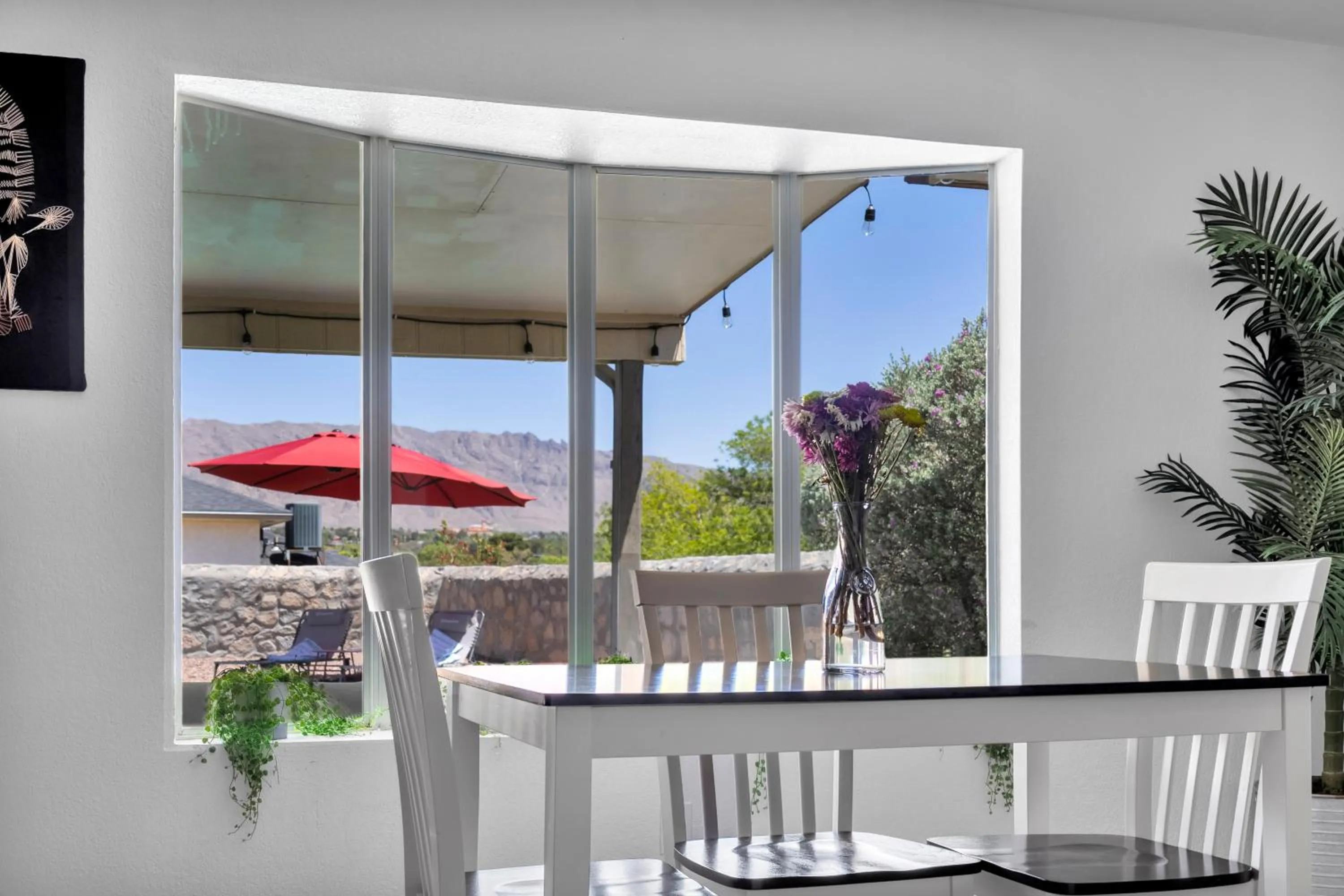 Home with Mountain View/Pool/Tub