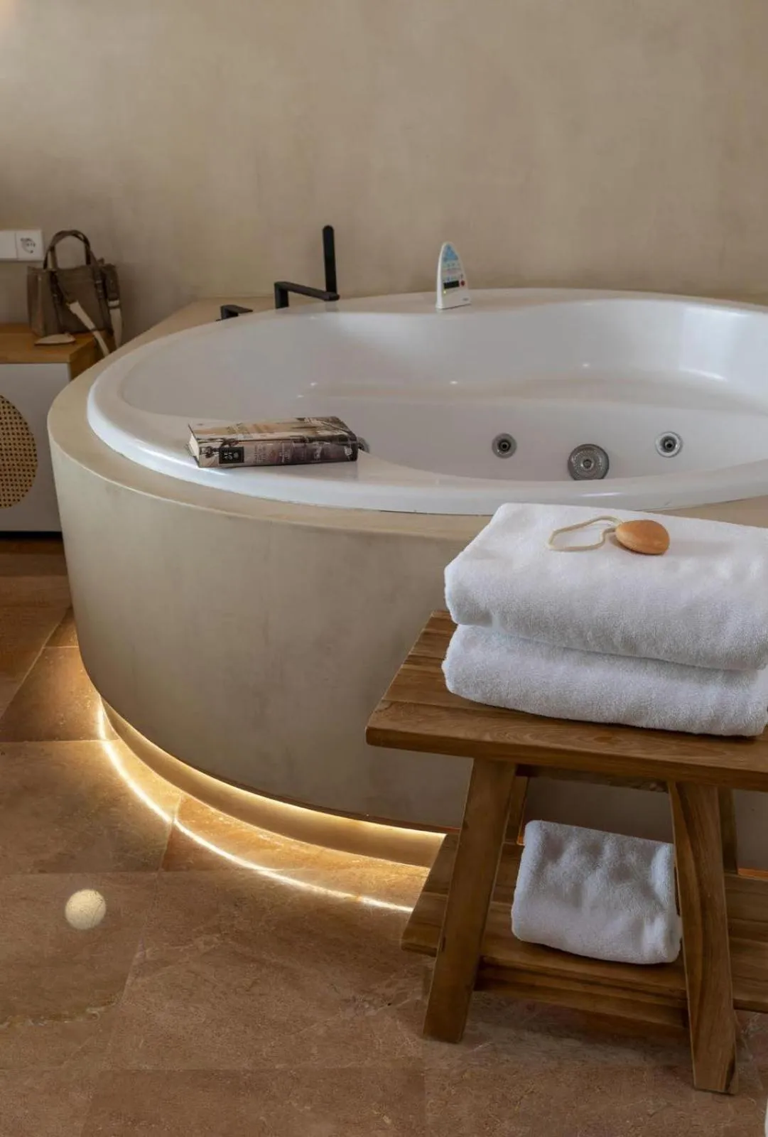 Hot Tub in Hotel Spa Porto Cristo