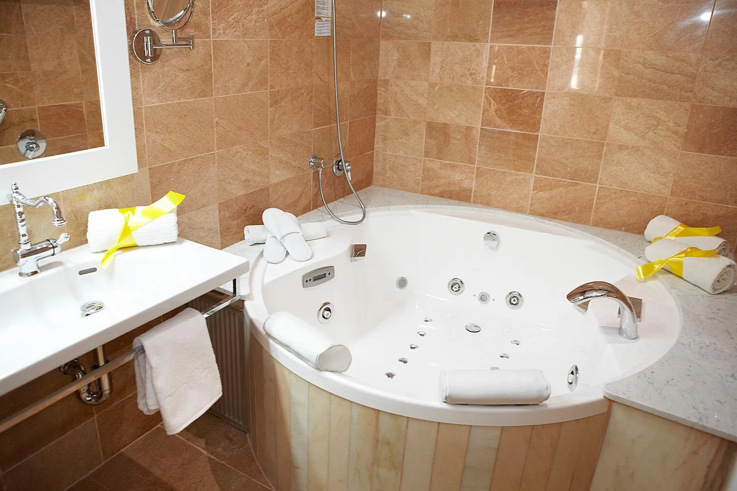 Hot Tub in Hotel Spa Porto Cristo