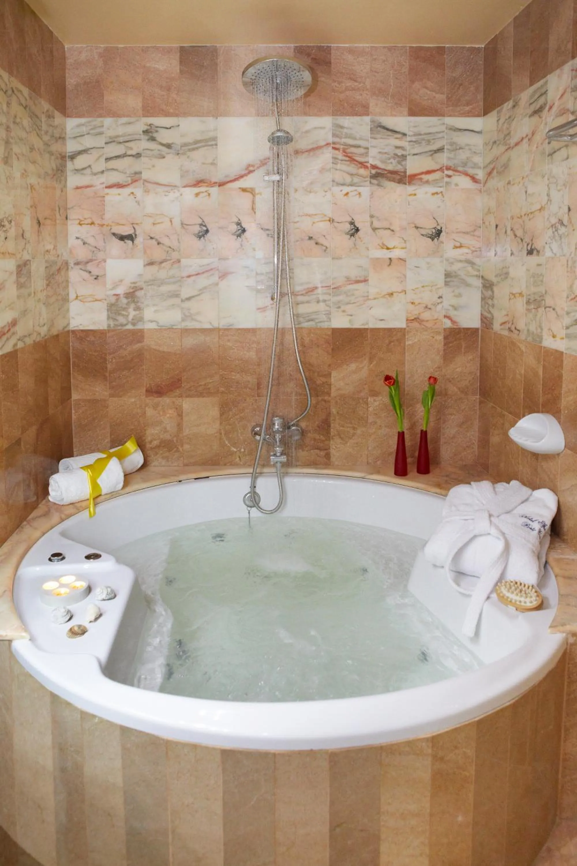 Hot Tub in Hotel Spa Porto Cristo